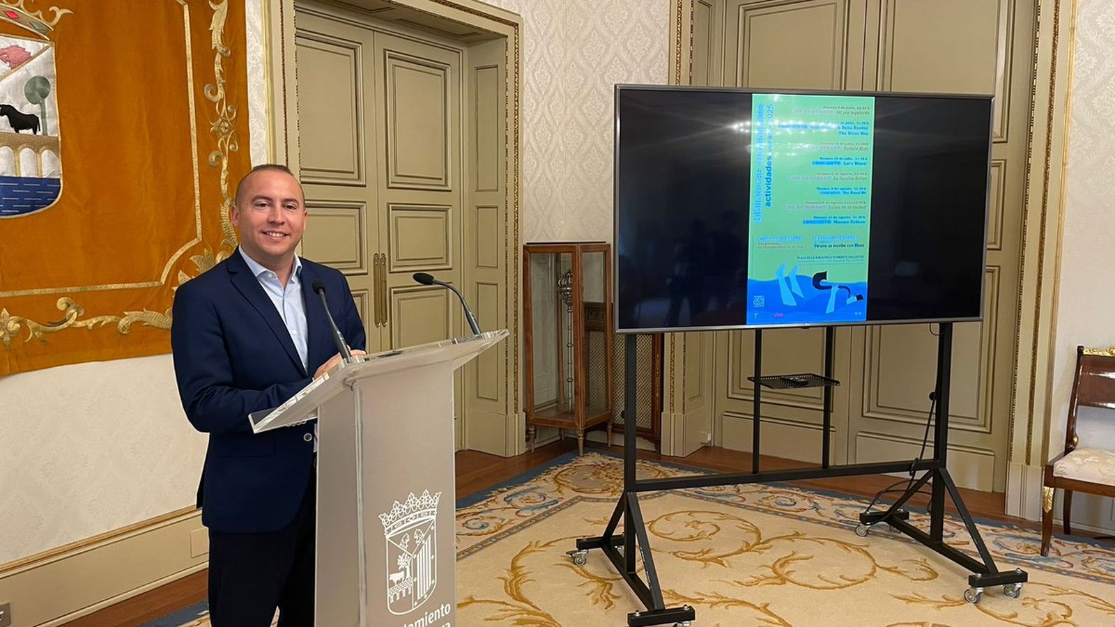 El concejal de Educación, Luis Sánchez, presenta la programación de verano de la red de bibliotecas municipales El concejal de Educación, Luis Sánchez, presenta la programación de verano de la red de bibliotecas municipales