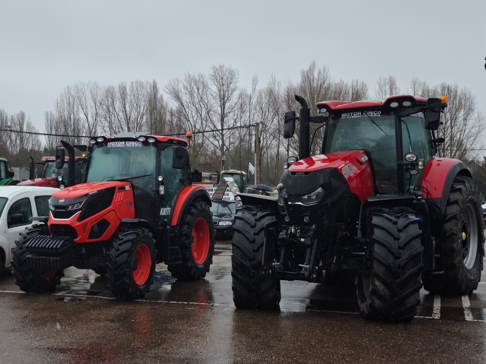 En imágenes la marcha con tractores y vehículos de campo en Salamanca en protesta contra Mercosur