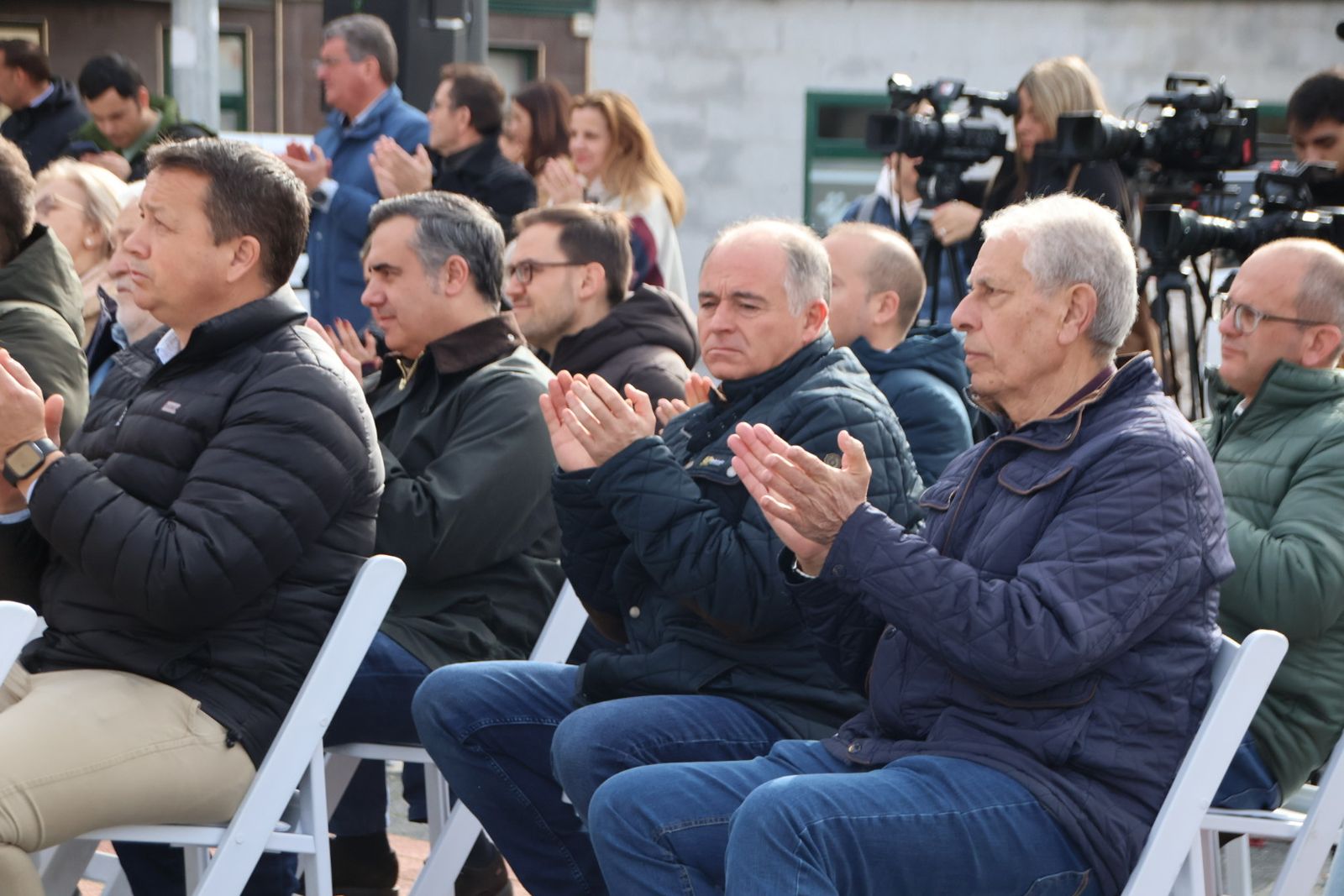 Mañueco presenta su caravana de vehículos en Salamanca