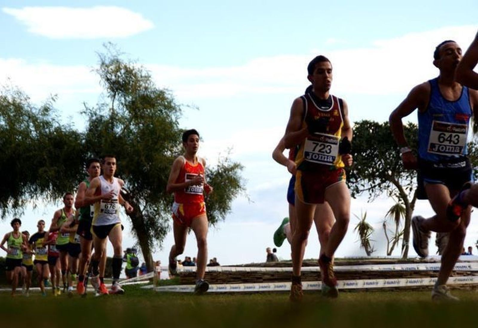 David Calleja, del Vino de Toro, se adjudica el Cross Parquesol Pucela Runner