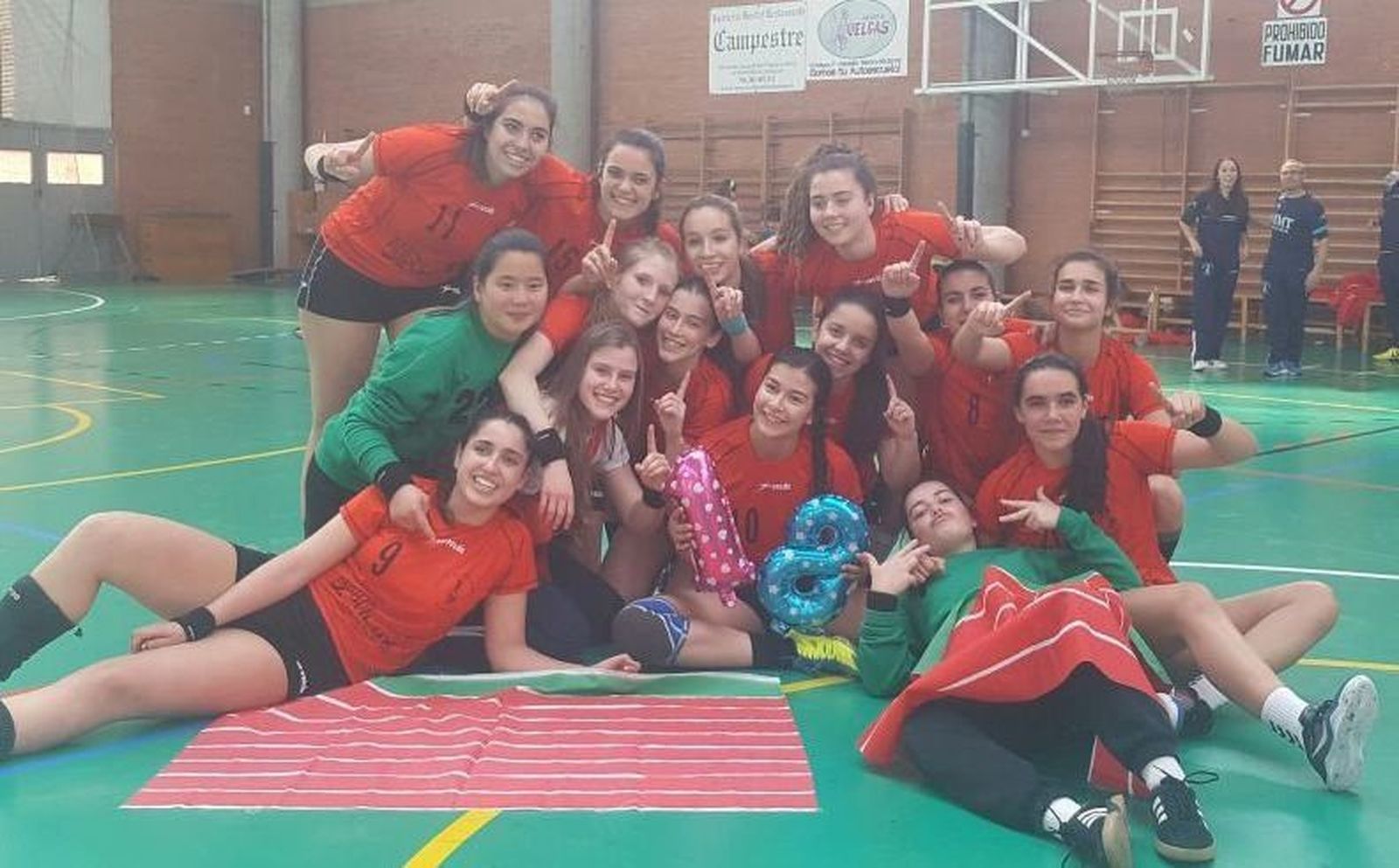 El Ángel Óptico Varilux revalida su título de campeón de Castilla y León (23-20)