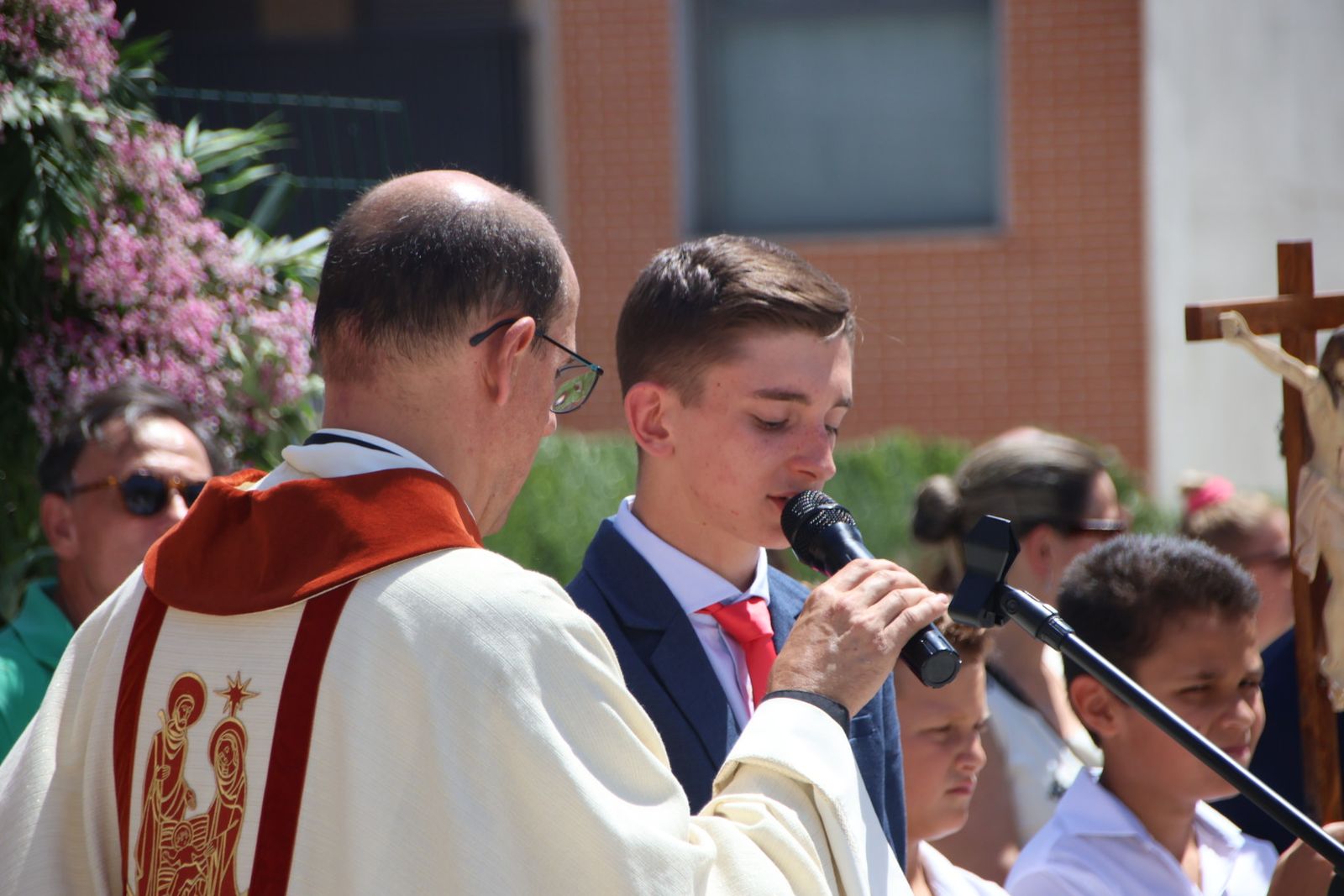 Procesión y ofrenda floral en honor de Nuestra Señora de la Asunción en Guijuelo
