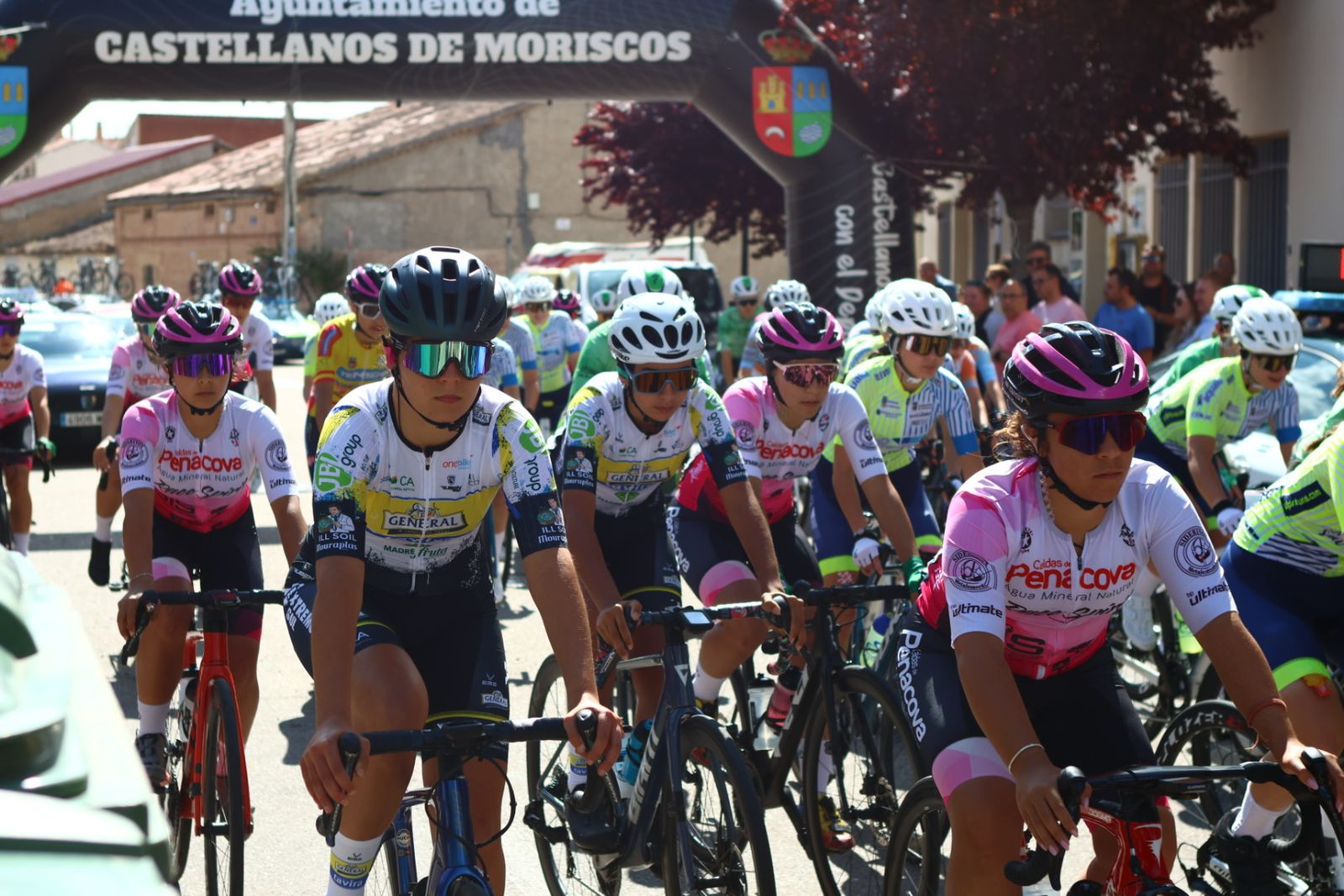 Primera etapa de la Vuelta Ciclista Salamanca Femenina