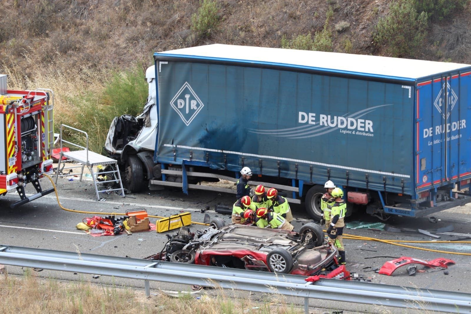 gravisimo-accidente-en-la-a66-direccion-mozarbez-4