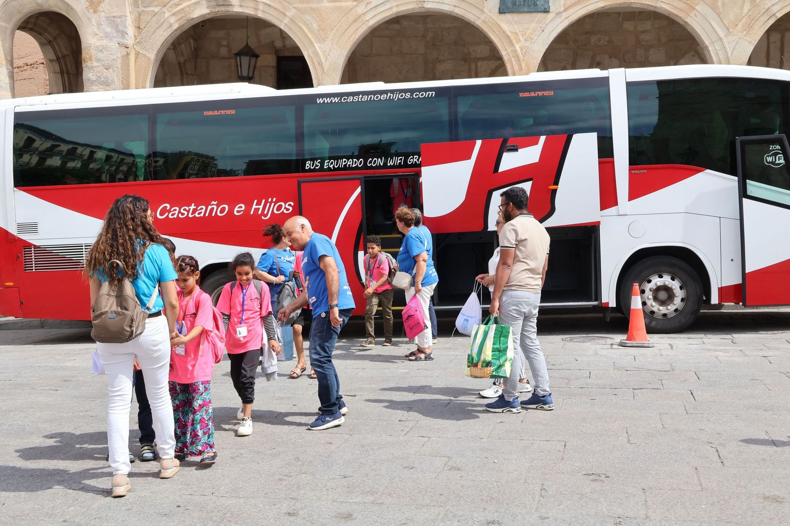 Llegada de los niños Saharauis y encuentro con las familias de acogida