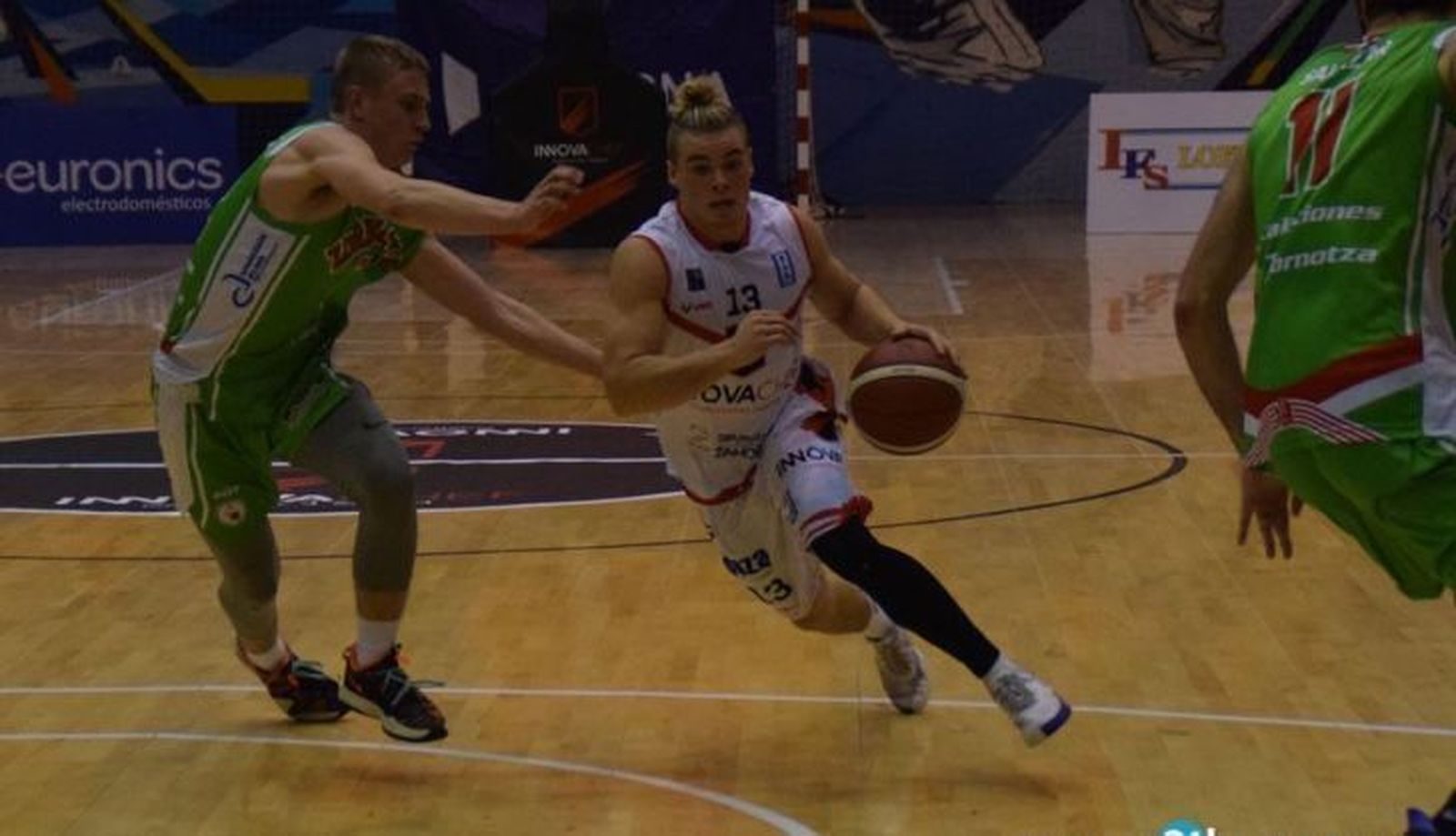 Libroia entra a canasta en un partido con el CB Zamora