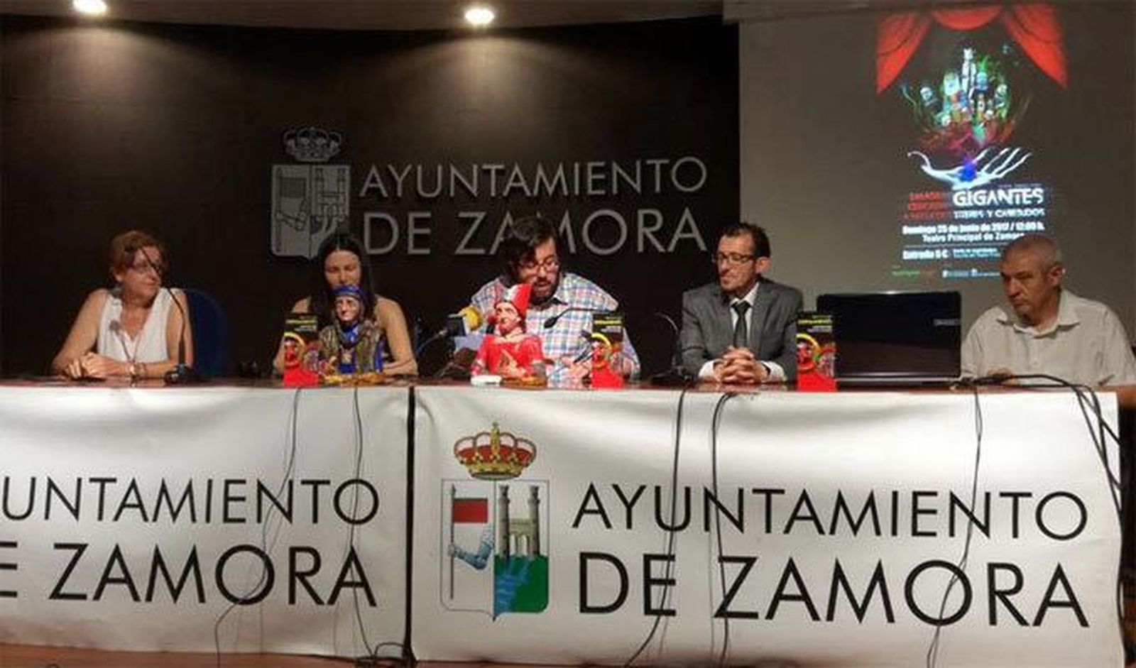 Capitonis Durii y Amics dels Gegants se hermanan en San Pedro