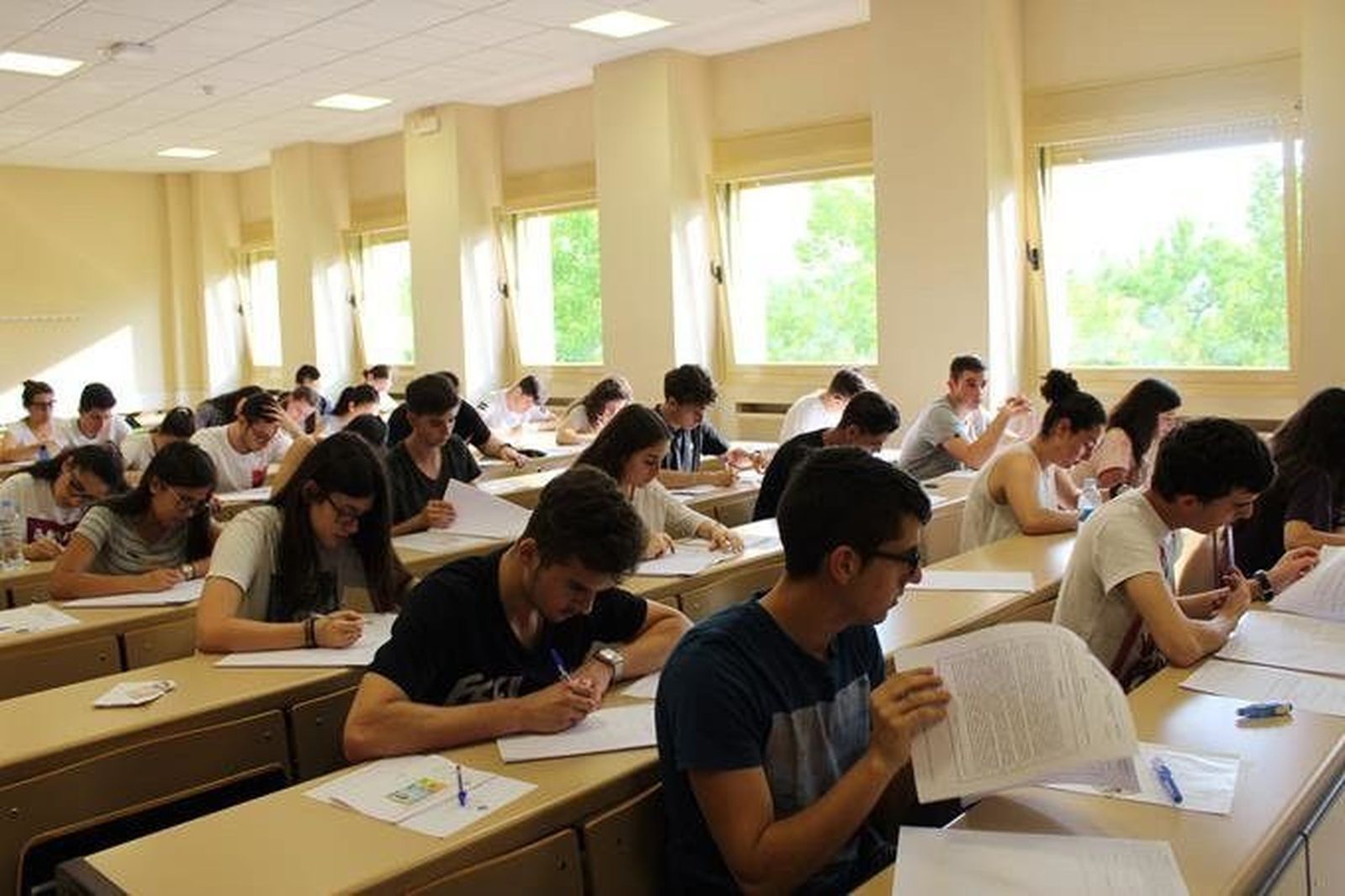 Los alumnos de bachillerato enfrentan la primera Selectividad de la LOMCE