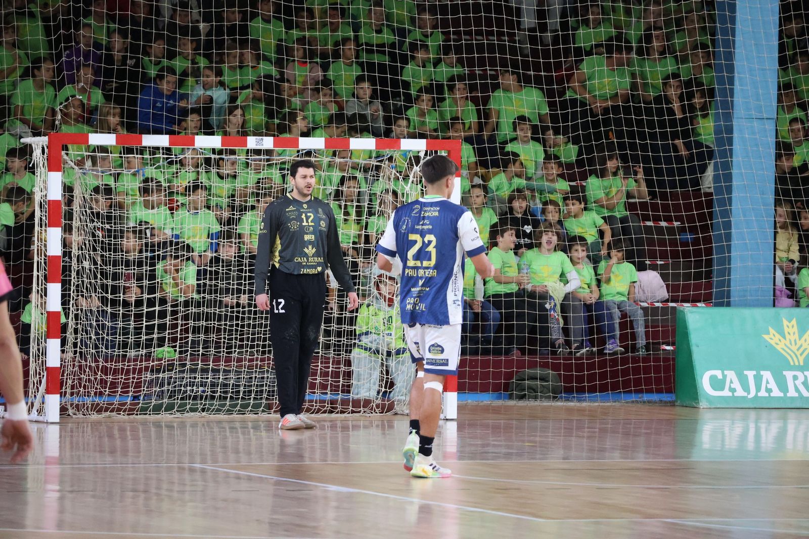 GALERÍA | El BM Zamora se juega consolidar el liderazgo frente a los asturianos del Auto-Center Principado Vetusta