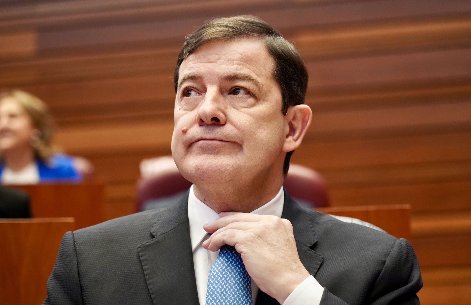 Castilla y León hará gratuito el transporte metropolitano e interurbano y lanza un bono de 200 euros para extraescolares