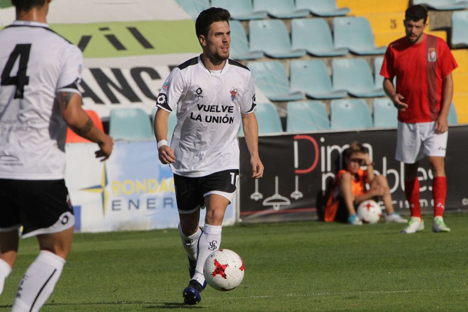 El Salmantino comunica que utilizará el distintivo Unión Deportiva Salamanca junto al escudo