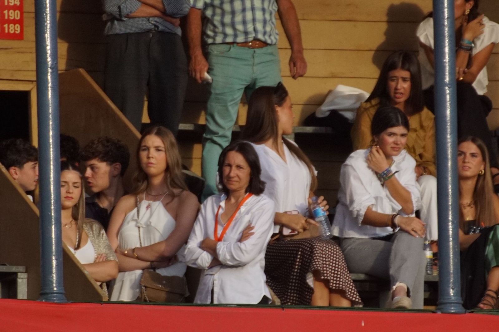 Así han vivido los salmantinos el primer festejo de la feria taurina 2025: imágenes del ambiente en los tendidos y en el patio de cuadrillas