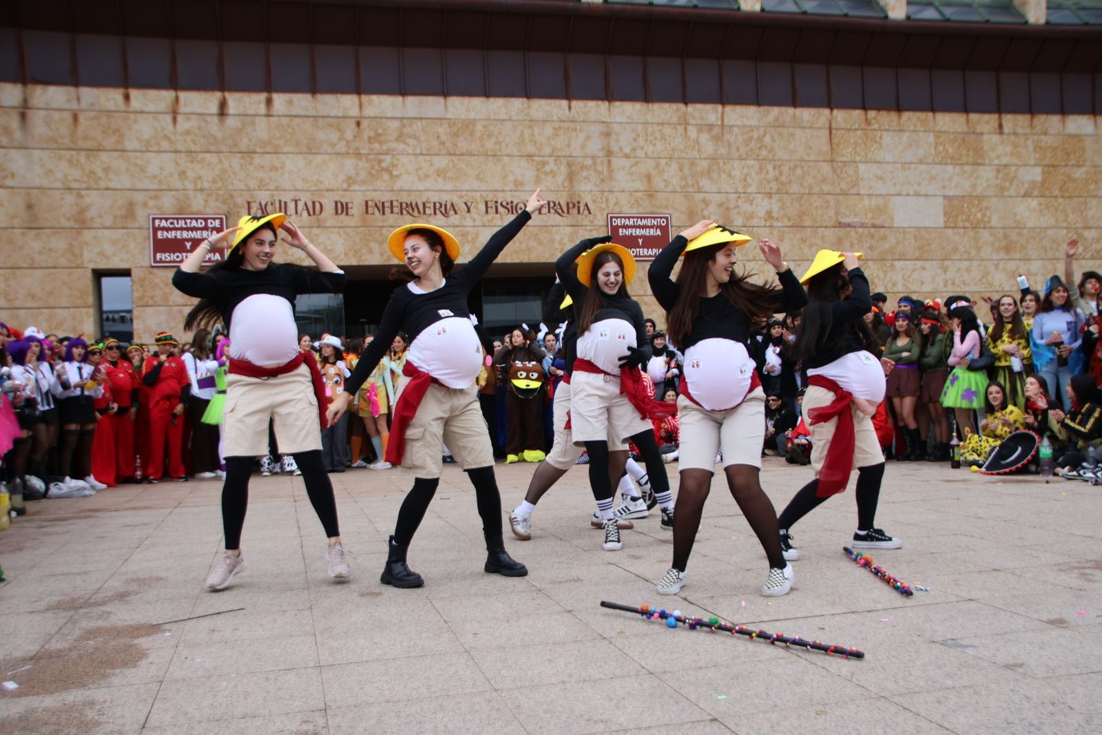 Charanga fiestas Enfermería y Fisioterapia USAL
