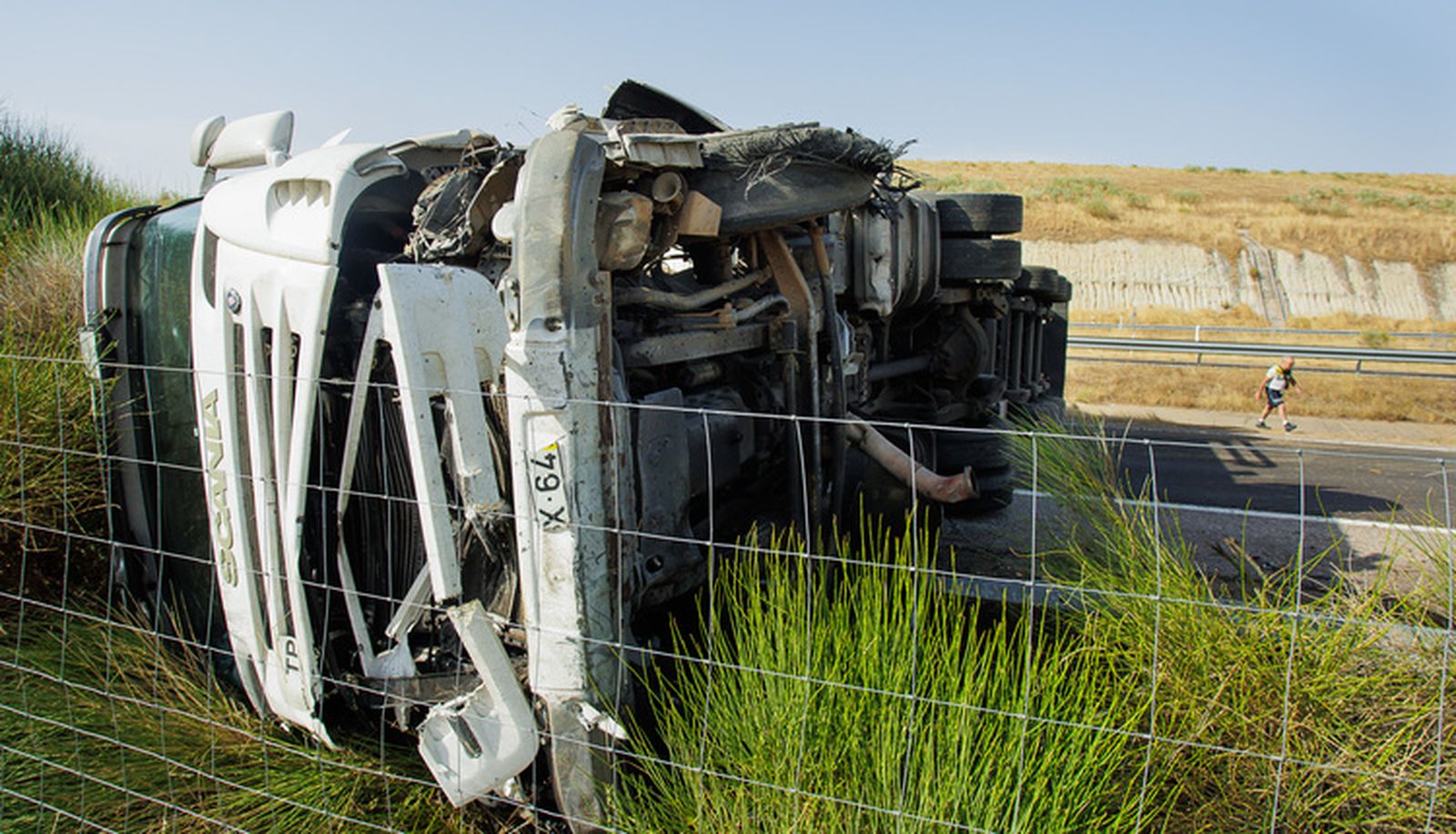 Cortada la A 62 por la salida de vía de un camión a la altura del polígono Las Viñas en Ciudad Rodrigo