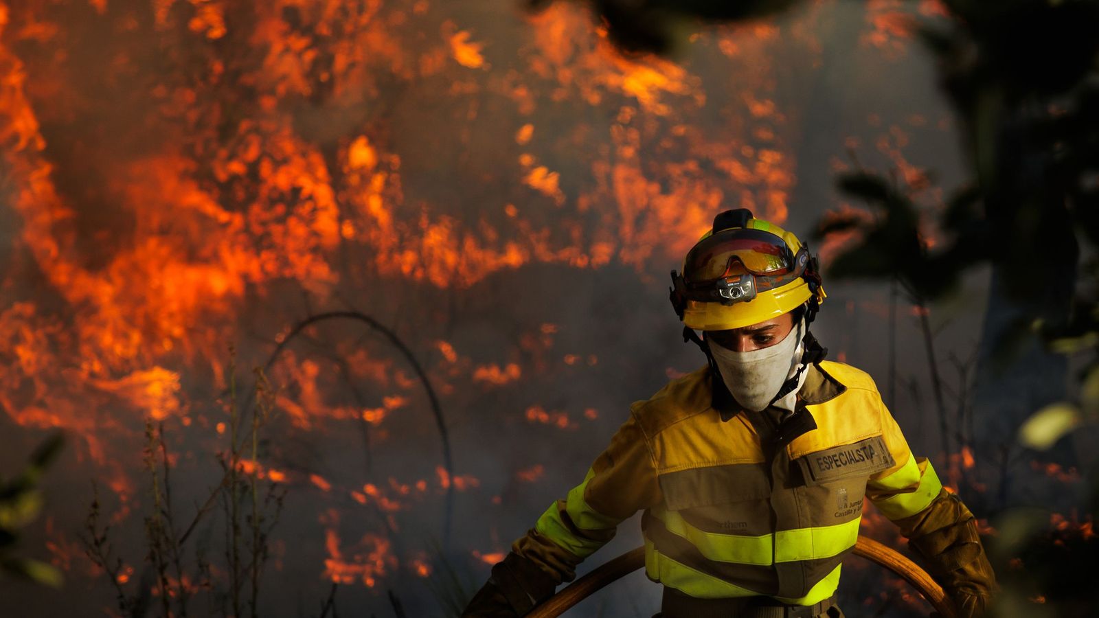 Incendio forestal en El Payo, ICAL José Vicente (11).jpg