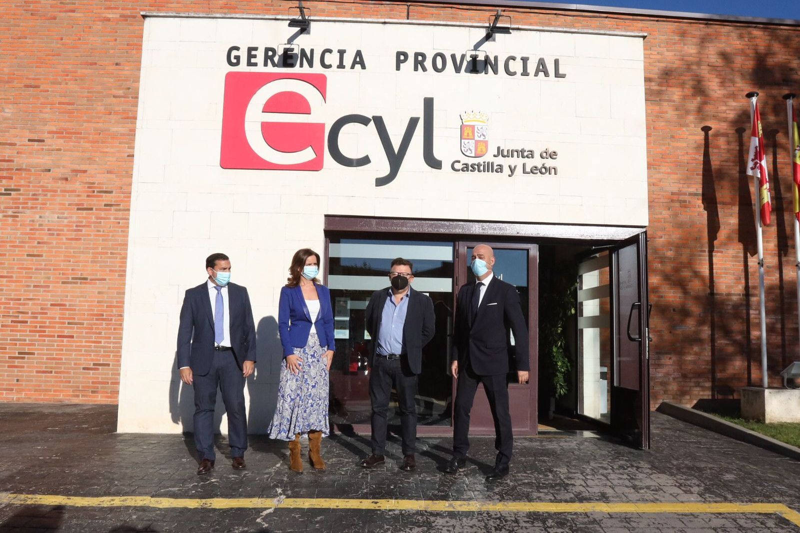 ana-carlota-amigo-en-el-ecyl74d99748-3f42-477f-a30b-b798abc8b69f