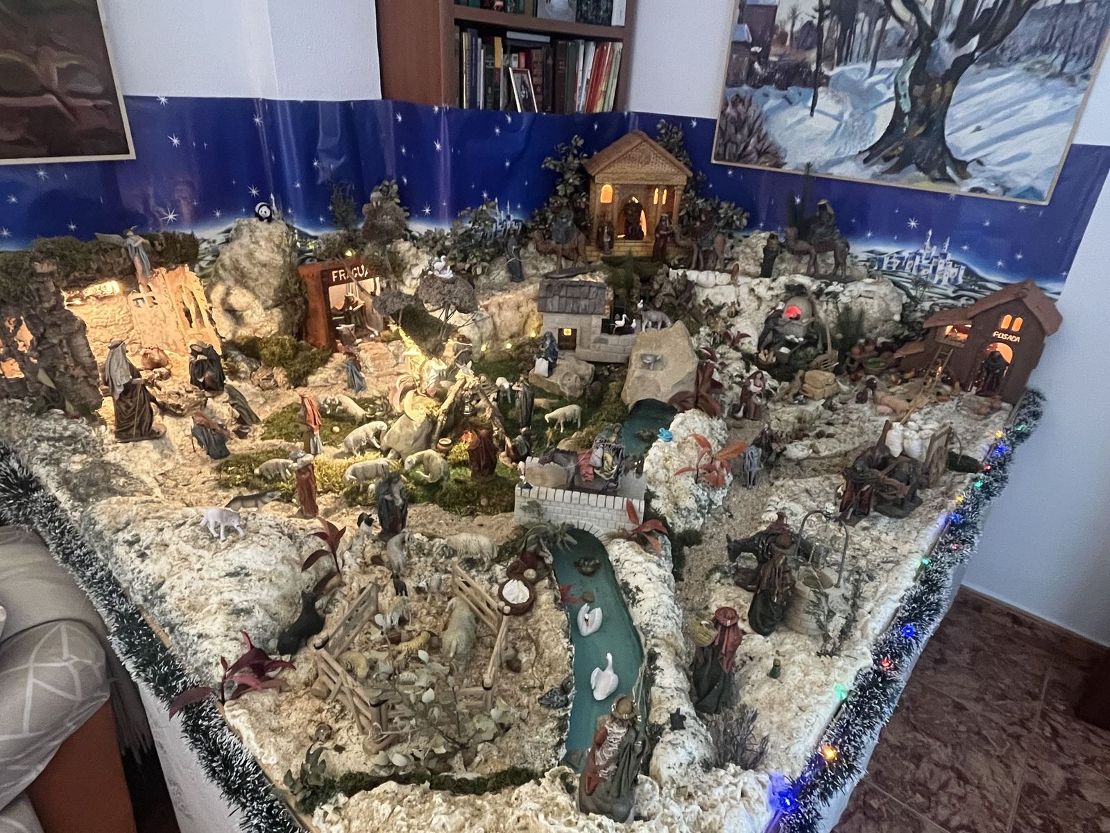 J.A.H.D. - Belén situado en una vivienda de la calle Las Lilas en Salamanca (1).jpeg