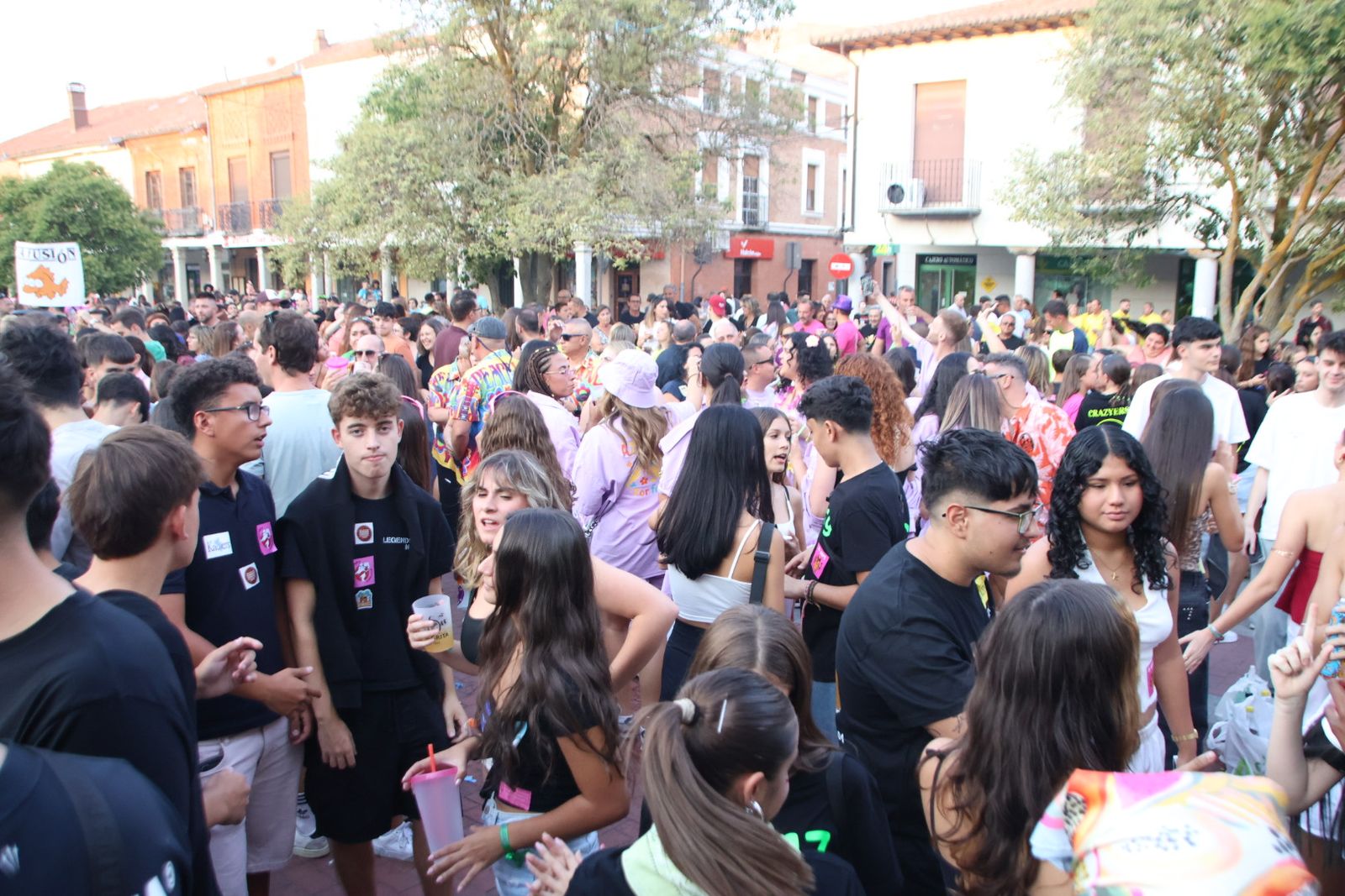 Peñaranda, Chupinazo y presentación de las reinas y damas