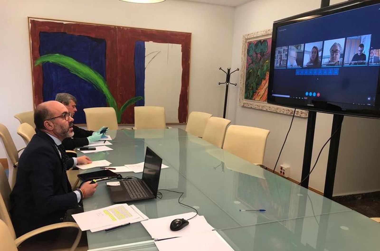 Reunión virtual del consejero de Cultura y Turismo con el Consejo Autonómico de Turismo(1)