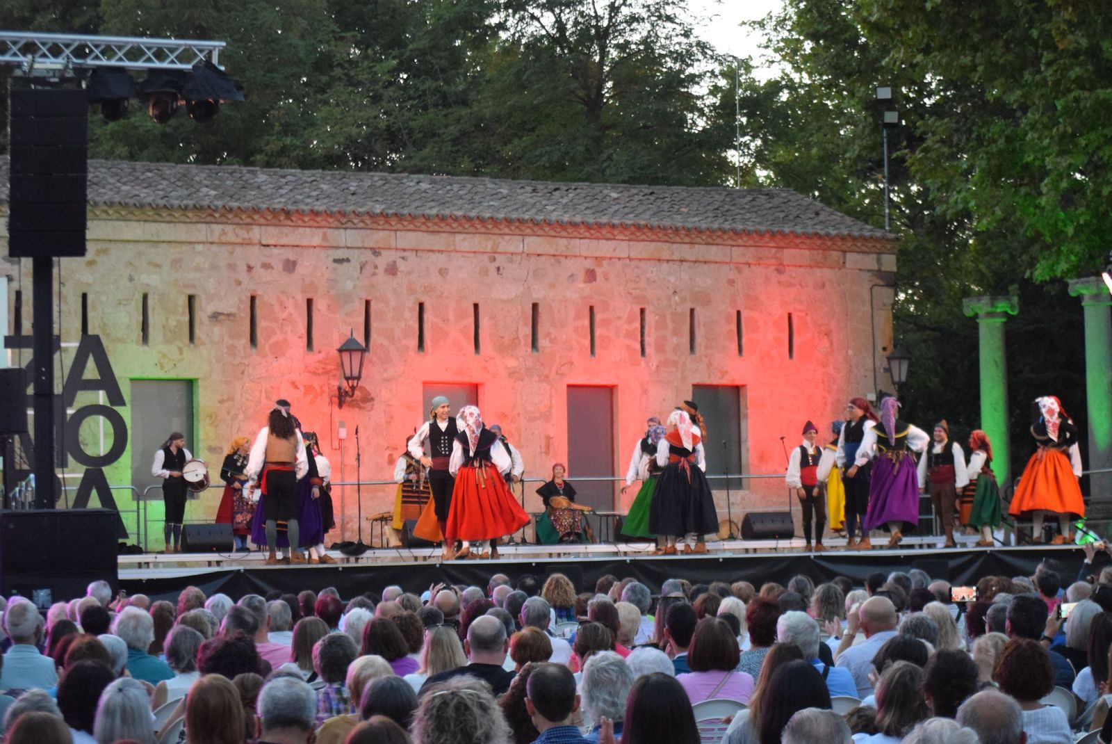 Ceremonia de Apertura del XXI Festival Internacional de Folklore de Zamora (48).JPG