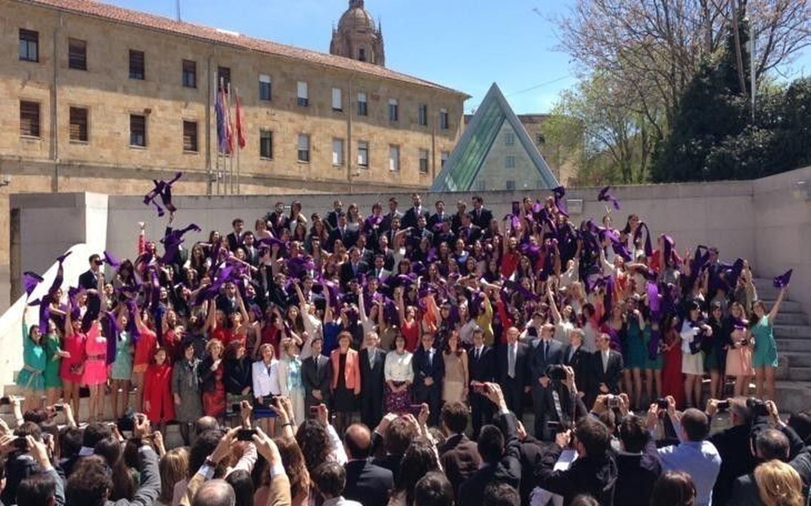 El eTítulo permitirá a los graduados de la USAL disponer de una copia digital de su título oficial