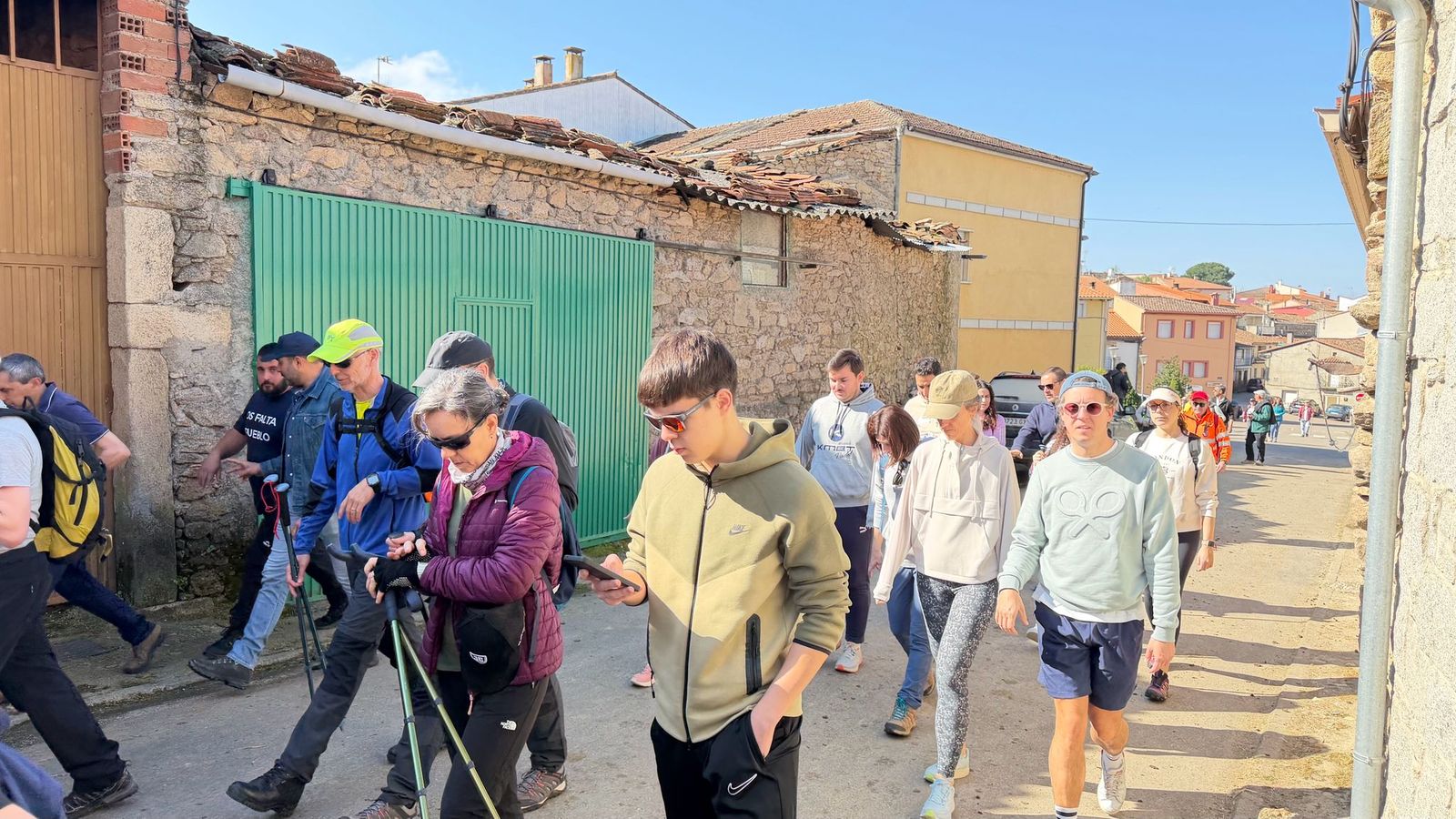 Marcha senderiesta mieza