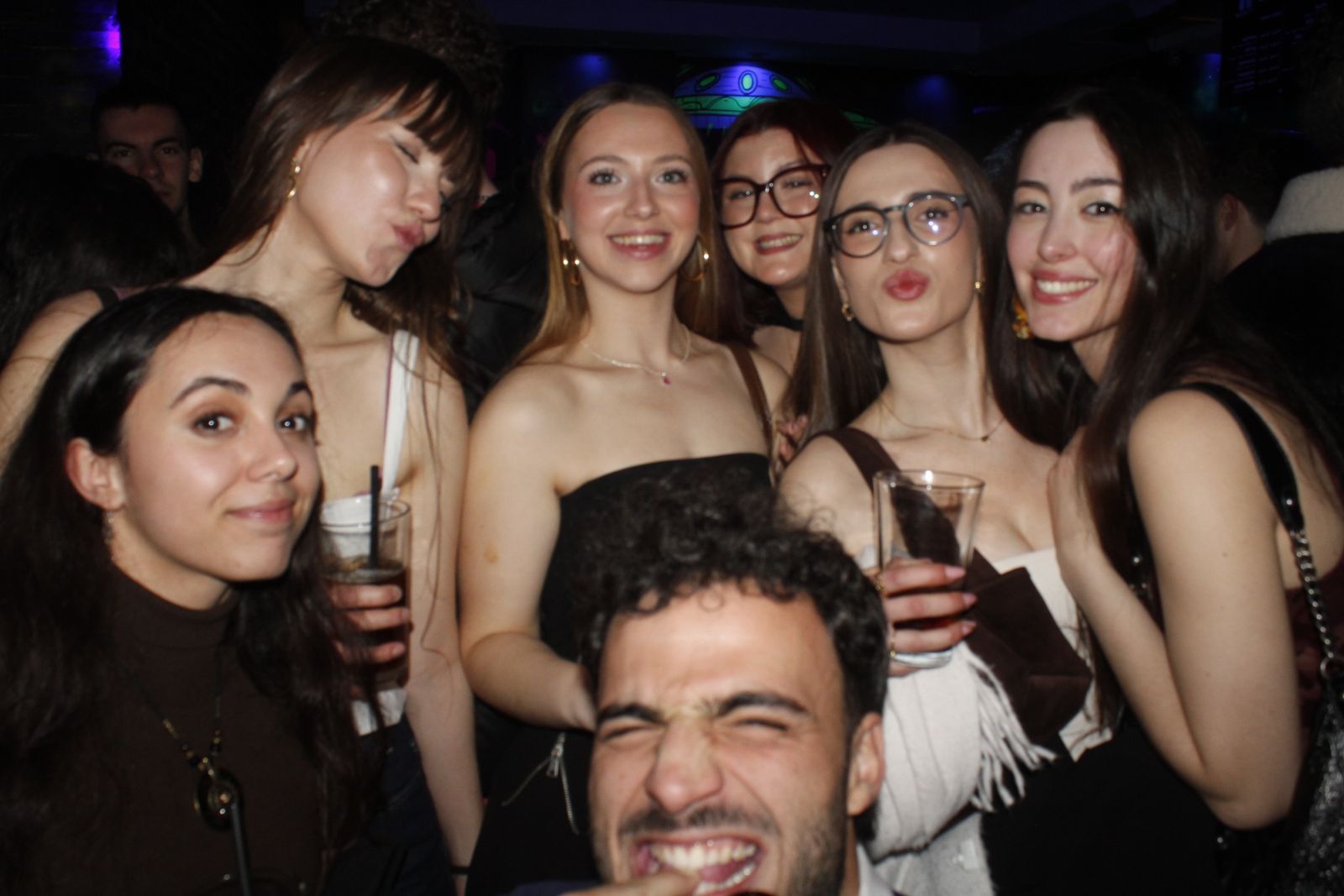 Salamanca de noche, sábado 8 de marzo