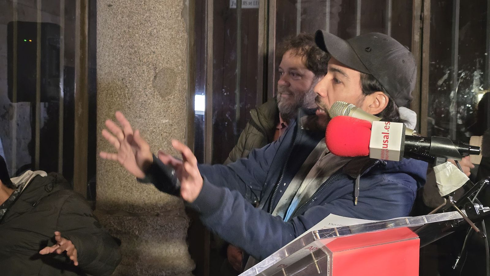 Día Internacional y Europeo de las Personas con Discapacidad con un acto especial que combina luz, arte urbano, música y participación comunitaria, con el objetivo de visibilizar la diversidad y reivindicar una sociedad más inclusiva.