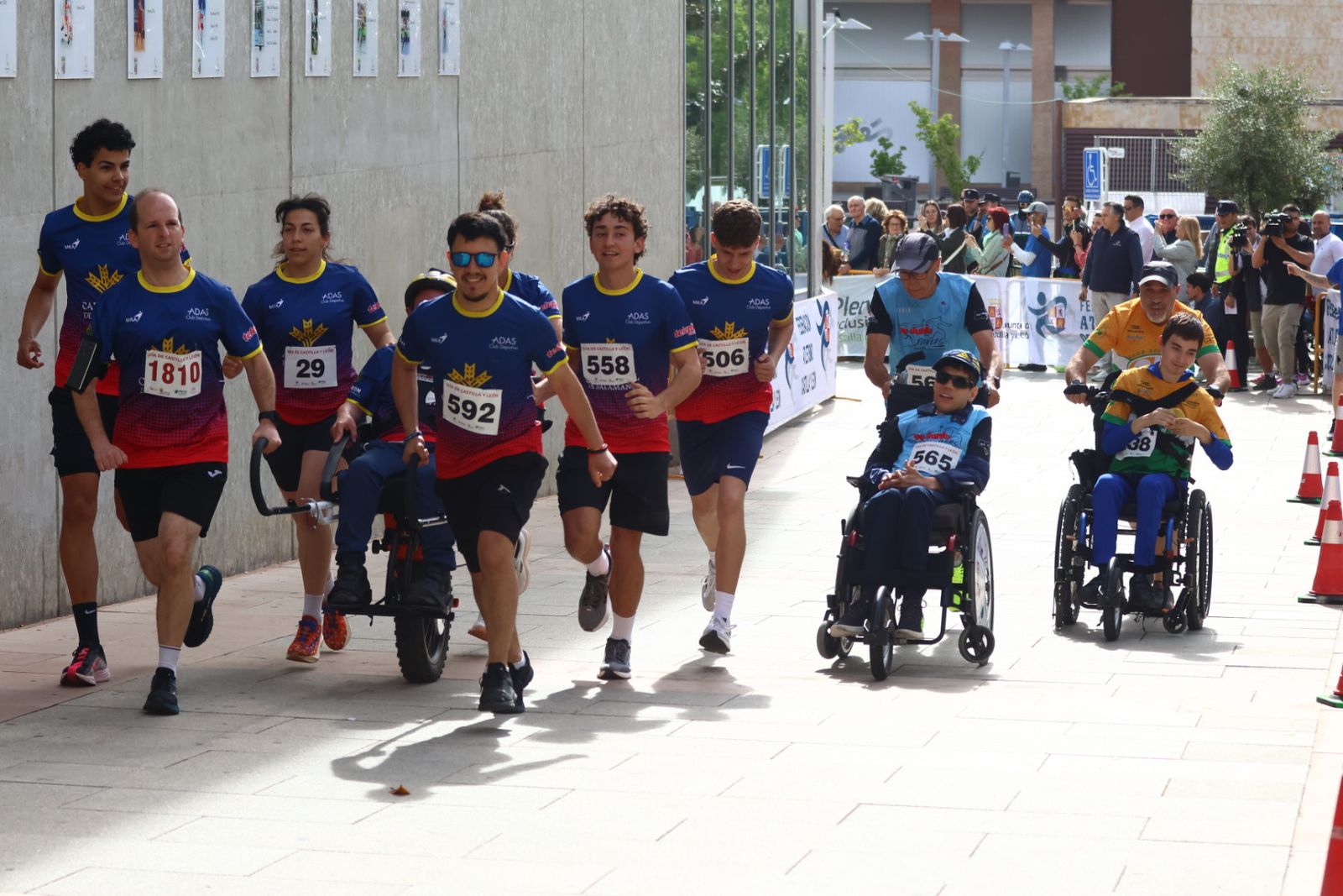 Carrera y Marcha solidaria por el día de Castilla y León