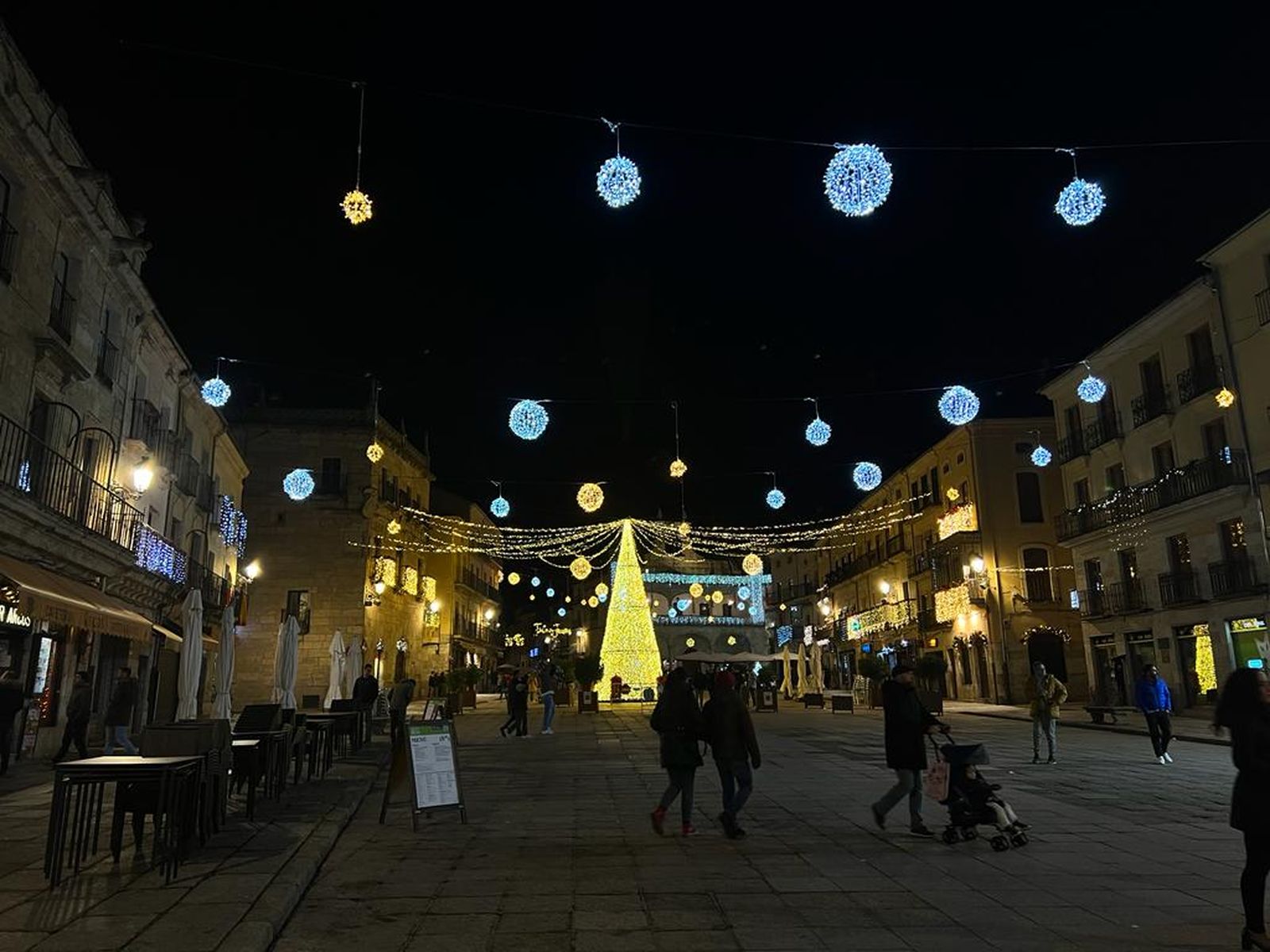 decoracion-navidena-en-ciudad-rodrigo-2023-fotos-s24h-7