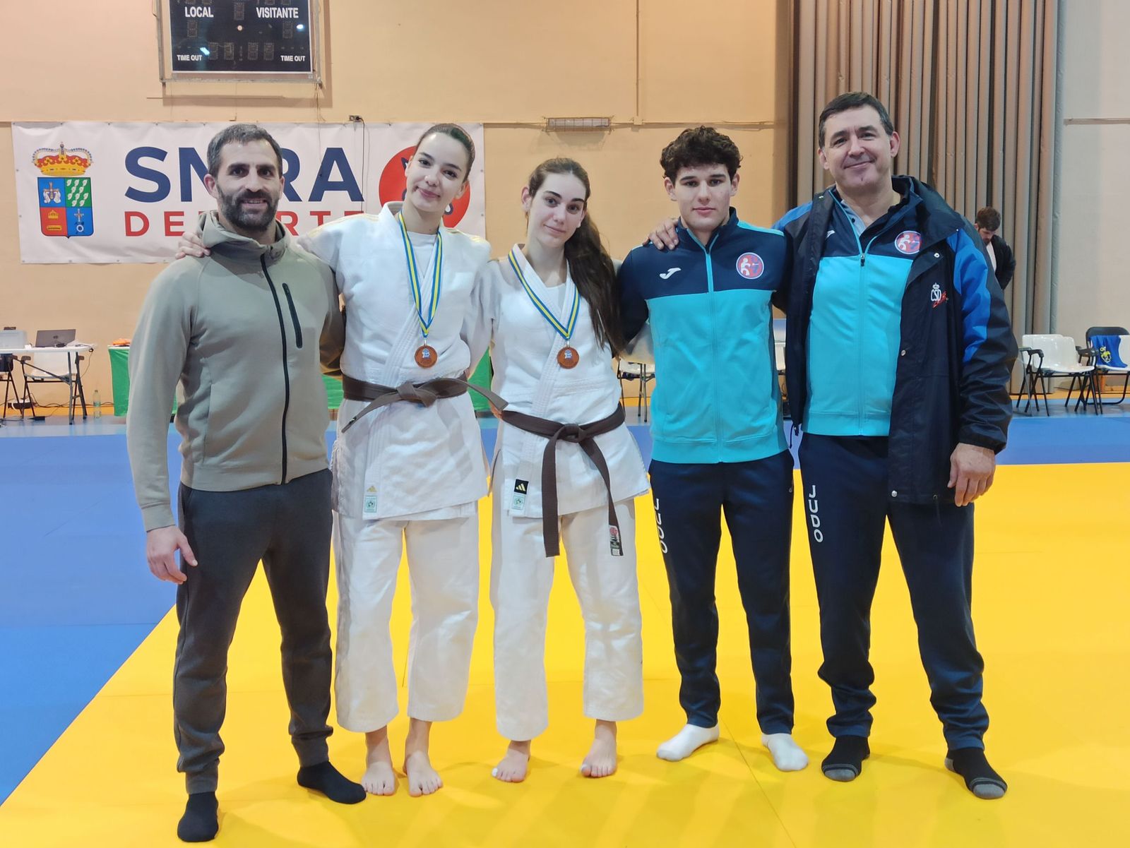 Deportistas y Técnicos del Judo Club Salamanca