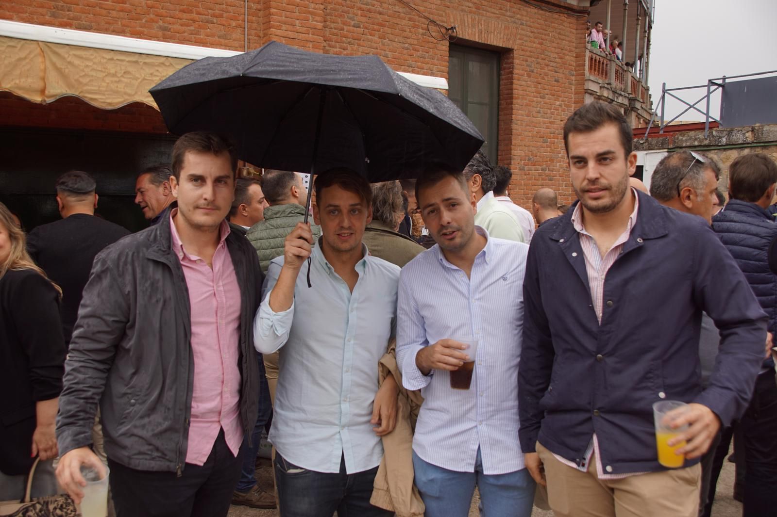 ambiente-en-el-patio-de-cuadrillas-de-la-glorieta-para-ver-a-talavante-roca-rey-y-aguado-20-de-septiembre-de-2024-foto-juanes-24