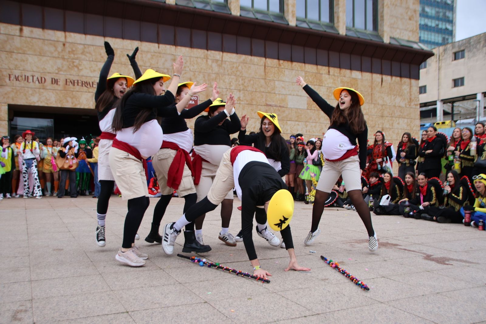 Charanga fiestas Enfermería y Fisioterapia USAL