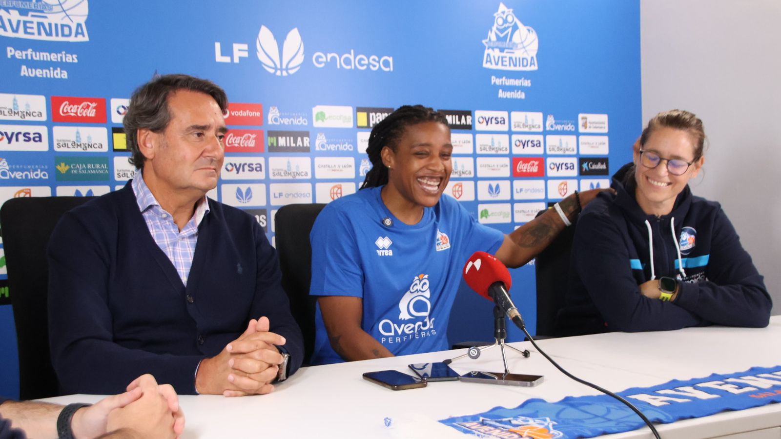 Presentación de Zellous con Perfumerías Avenida