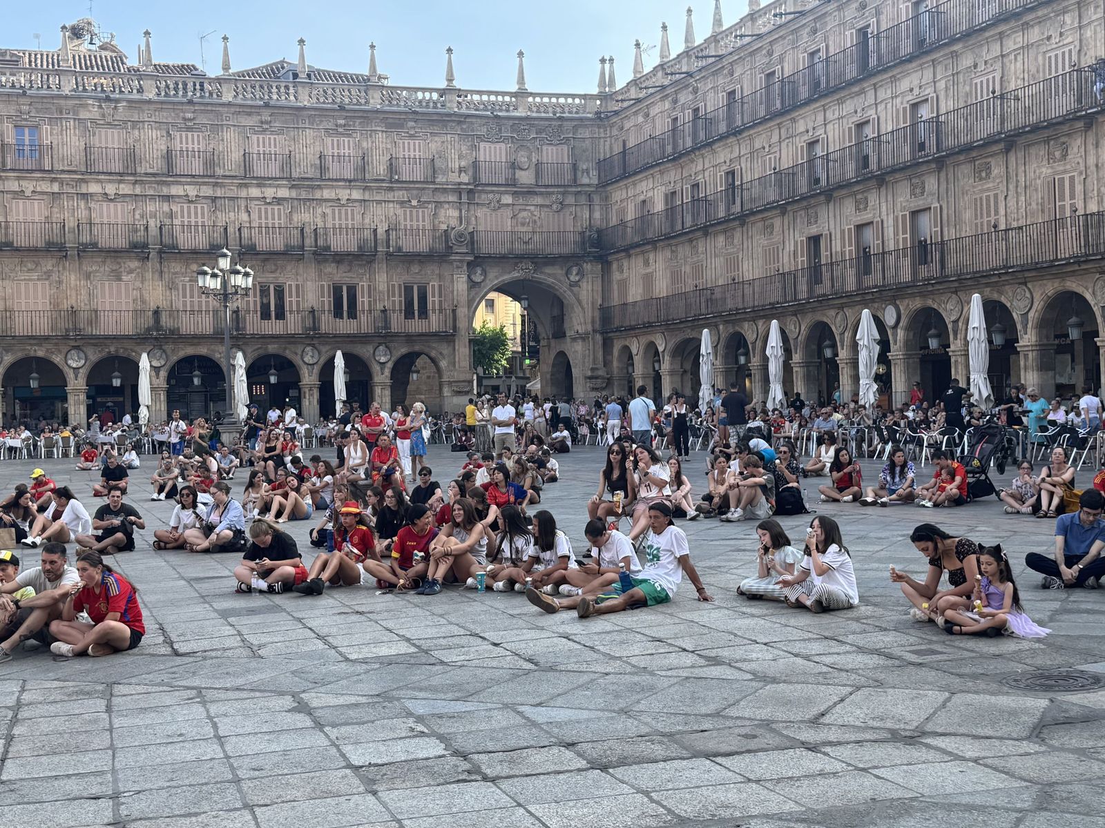 Final de la Eurocopa femenina 2025, vivida en la Plaza Mayor de Salamanca