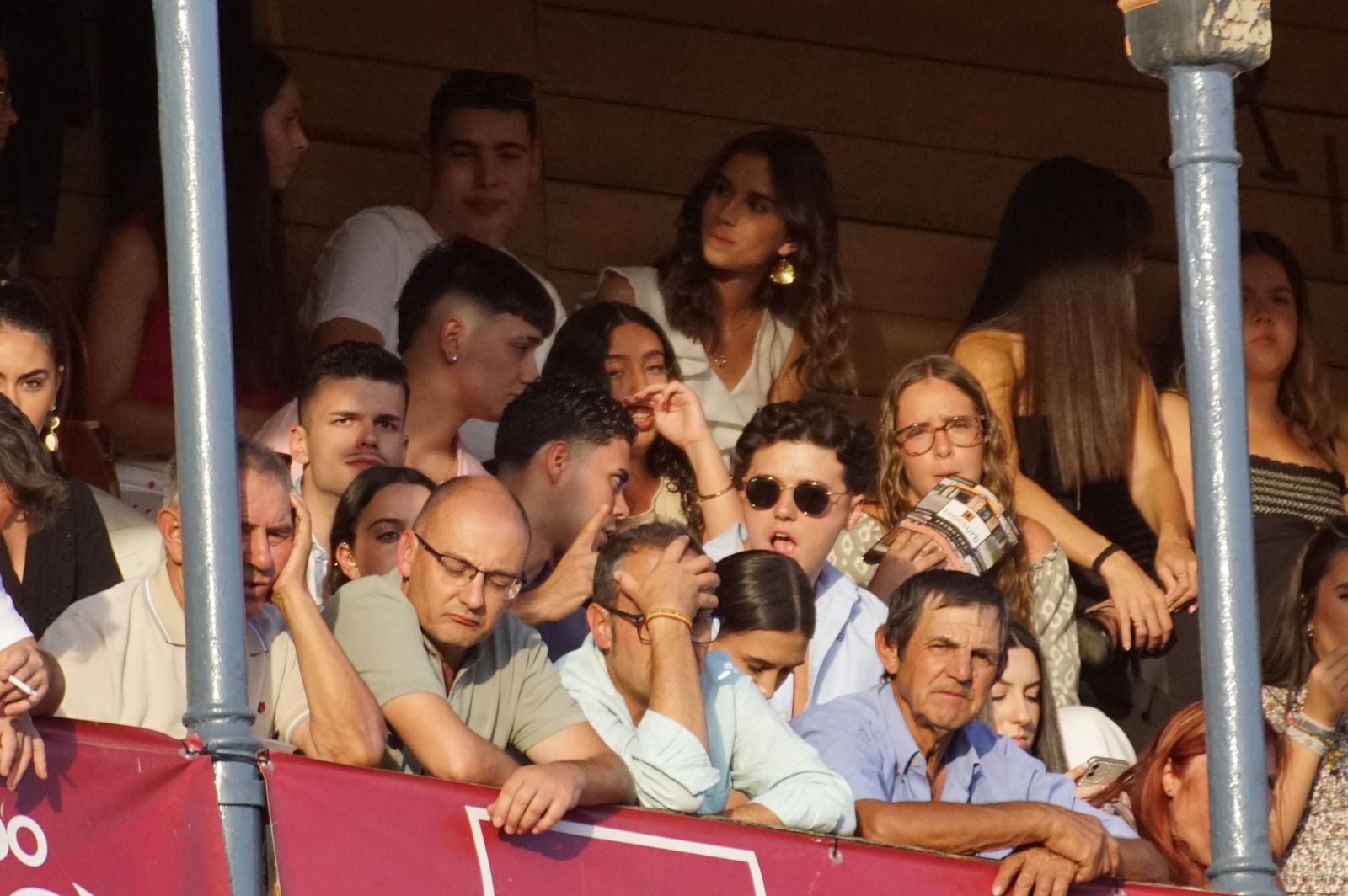 Así han vivido los salmantinos el primer festejo de la feria taurina 2025: imágenes del ambiente en los tendidos y en el patio de cuadrillas