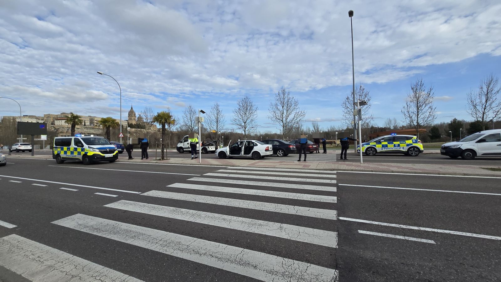 Accidente en Salas bajas entre un turismo y una bicicleta