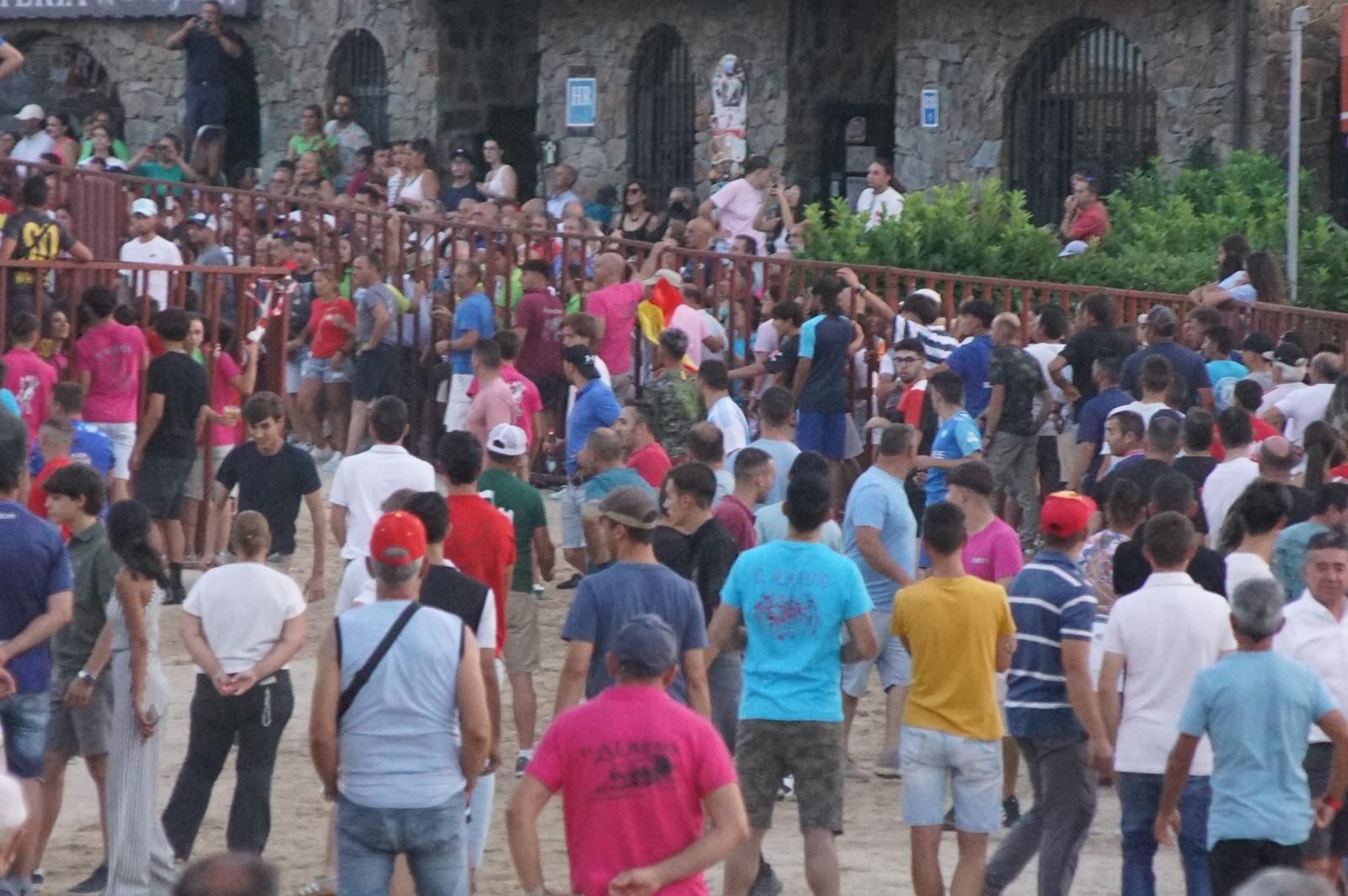 Pasión, tradición y calle: así se ha vivido en Ledesma el II Toro de Cajón