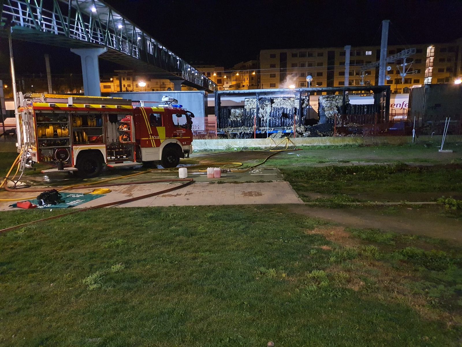 Tren quemado en Vialia