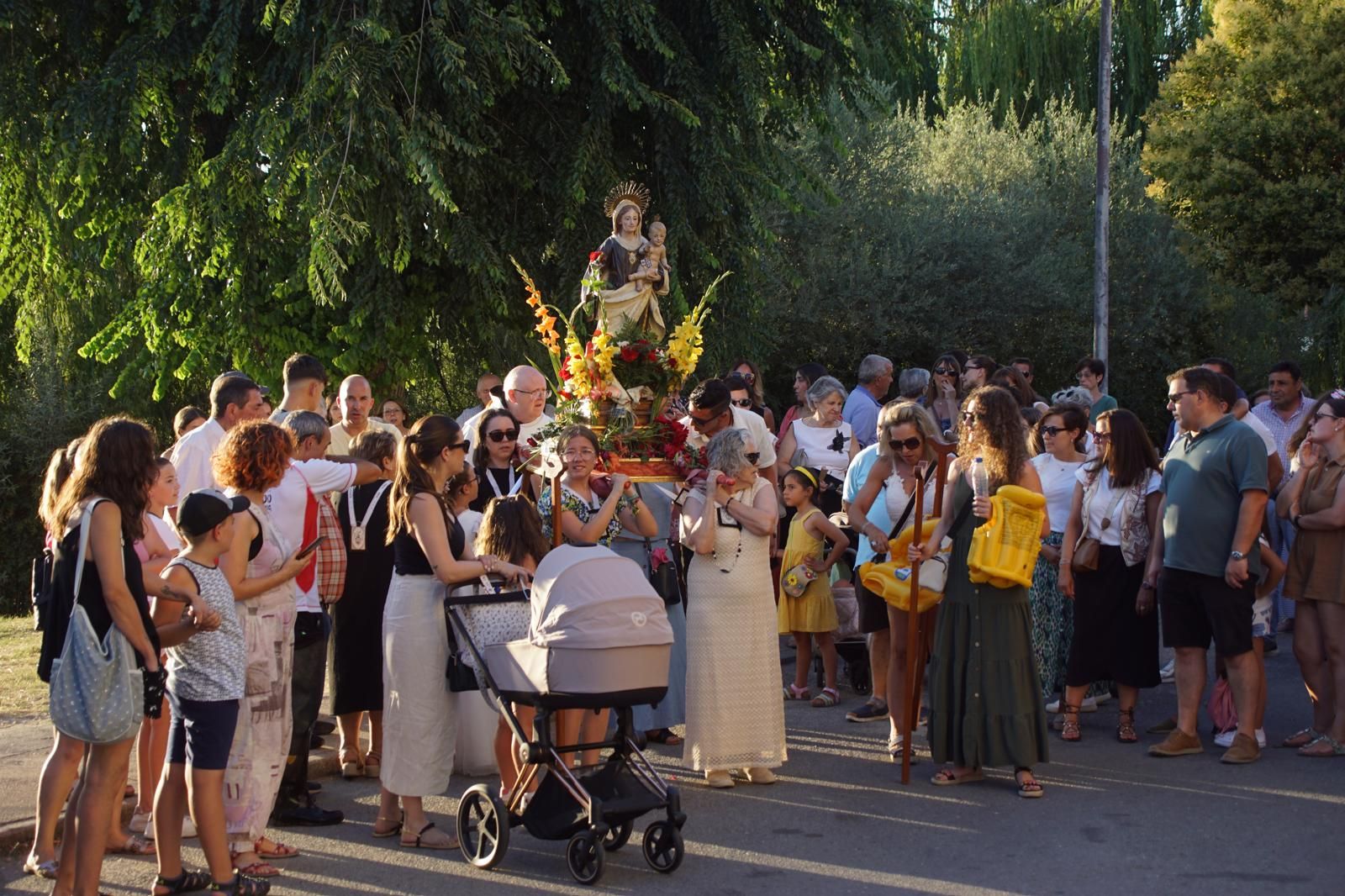 Procesión con la Virgen del Carmen por el río Tormes en Alba (50).jpeg