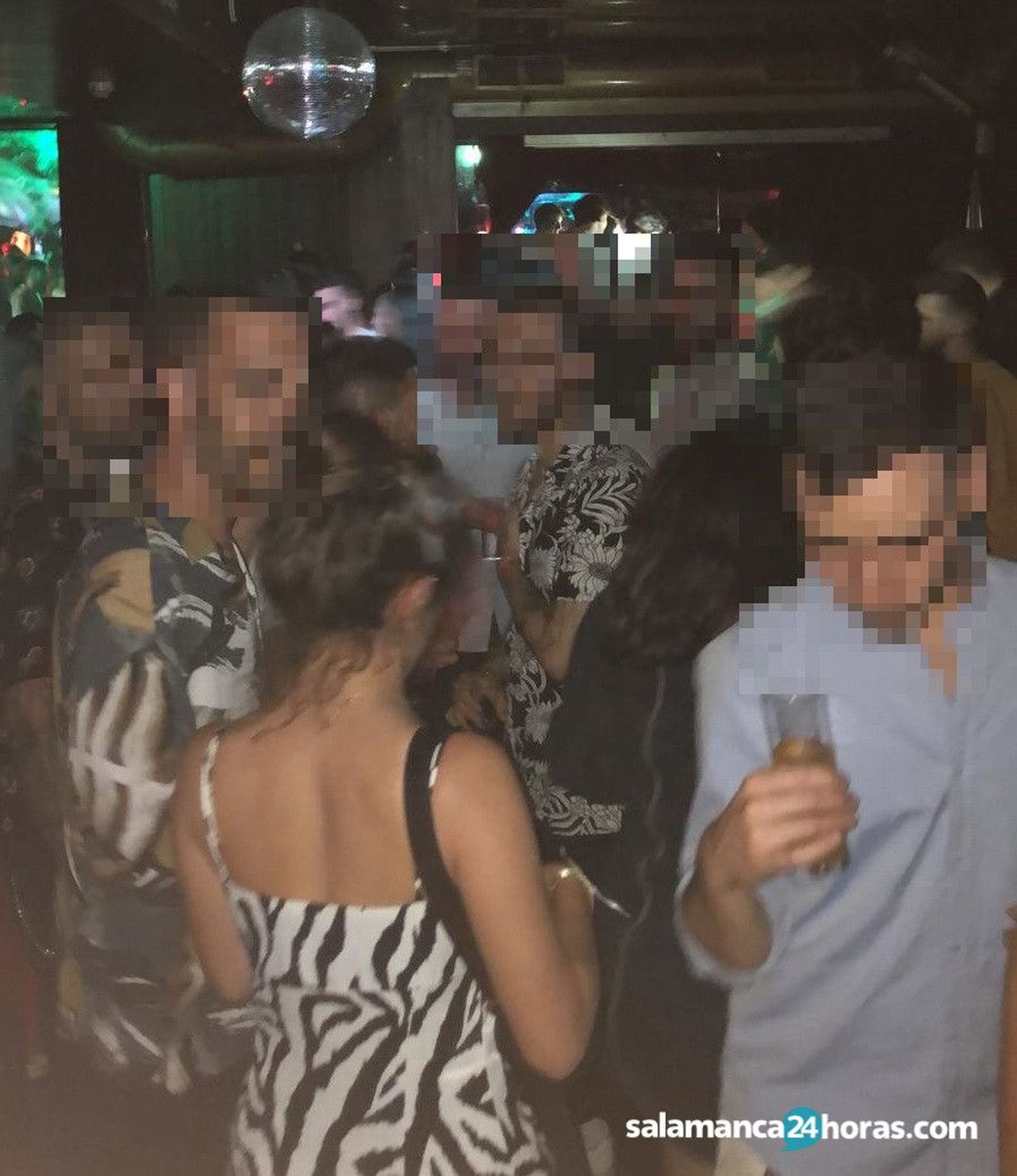 Discoteca seis de la mañana (3)