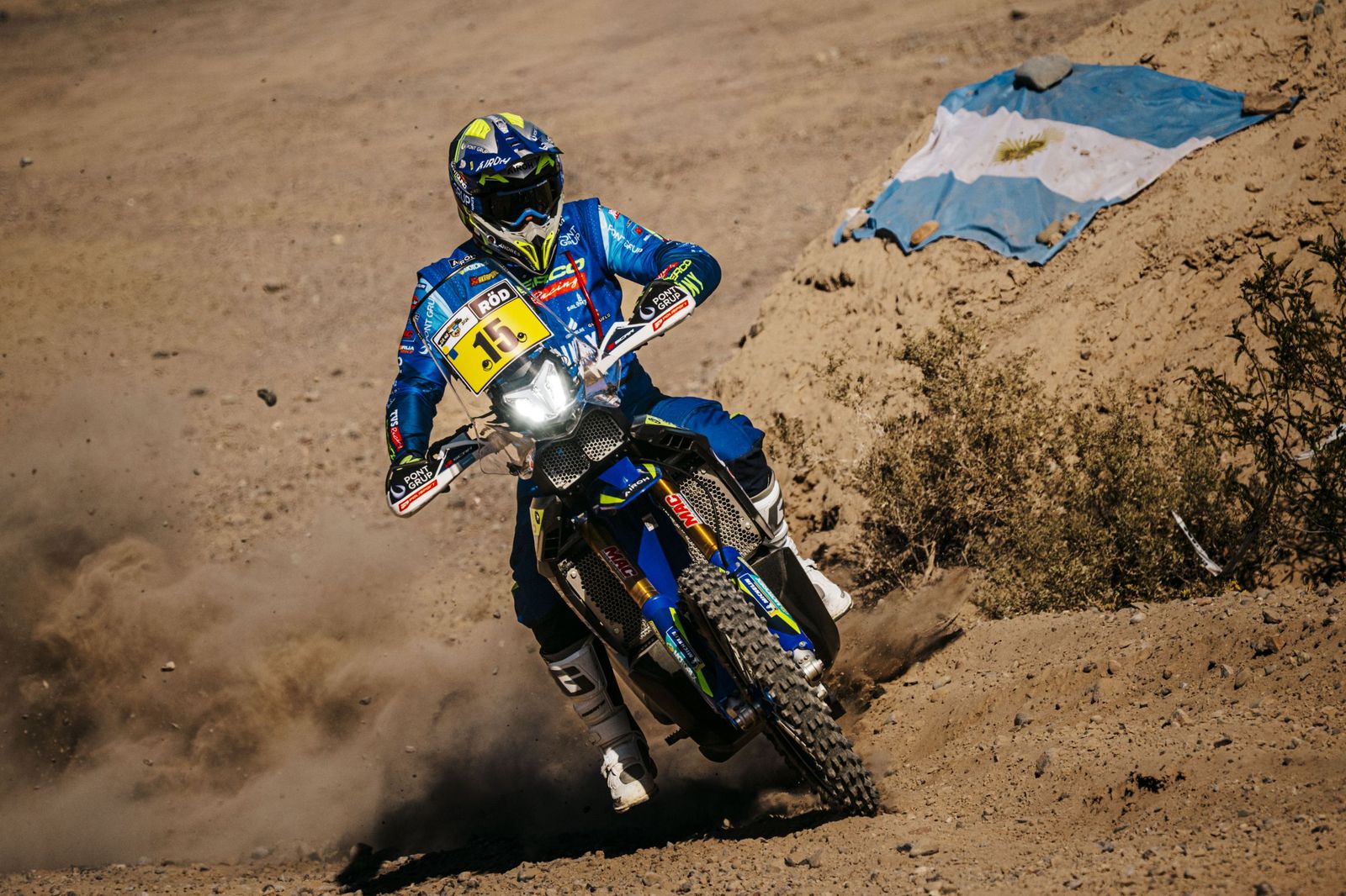 El piloto Lorenzo Santolino en el rally Ruta40, un miniDakar sudamericano en Argentina
