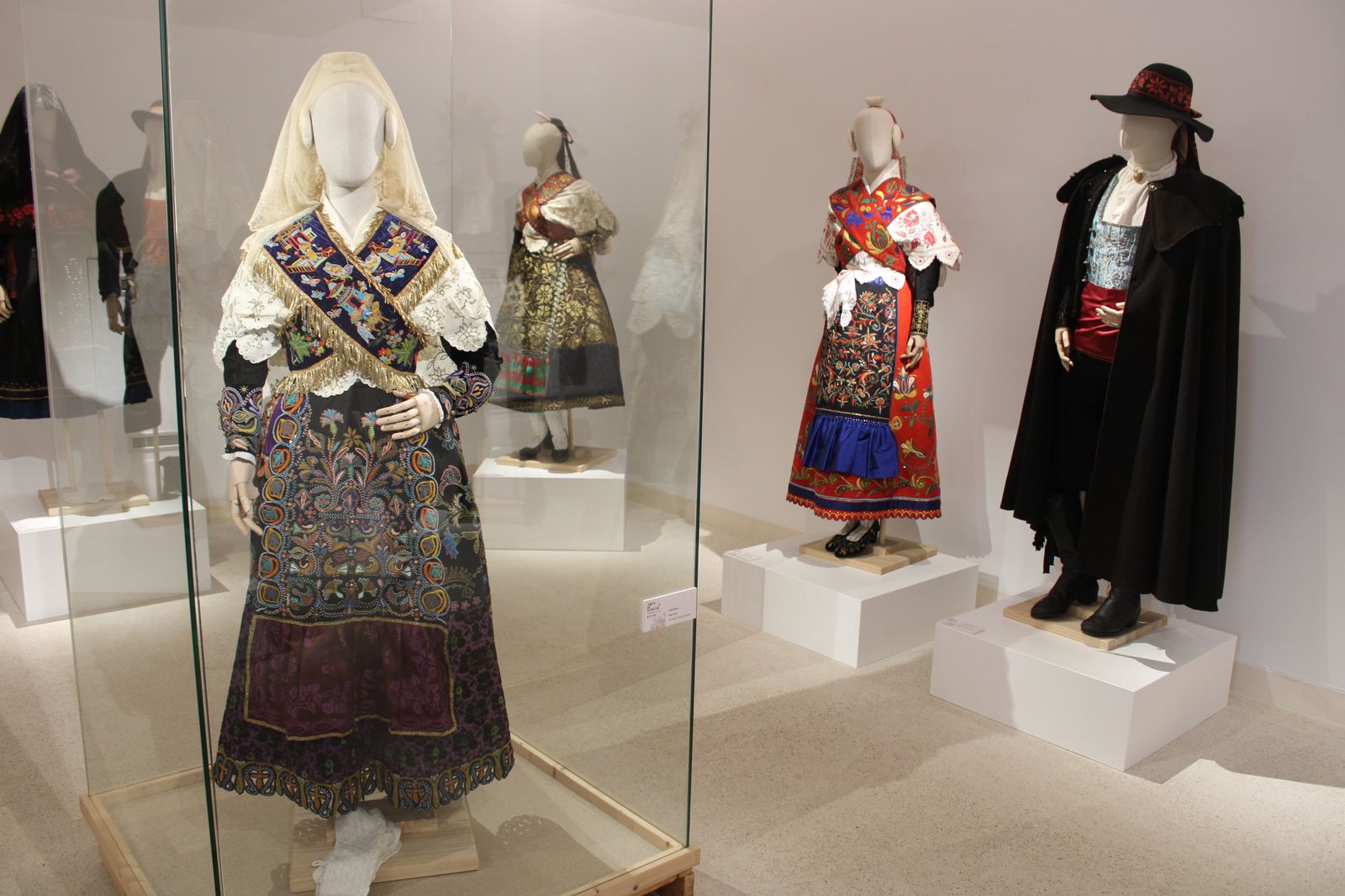 exposicion-aires-de-marzo-charra-de-macotera-1