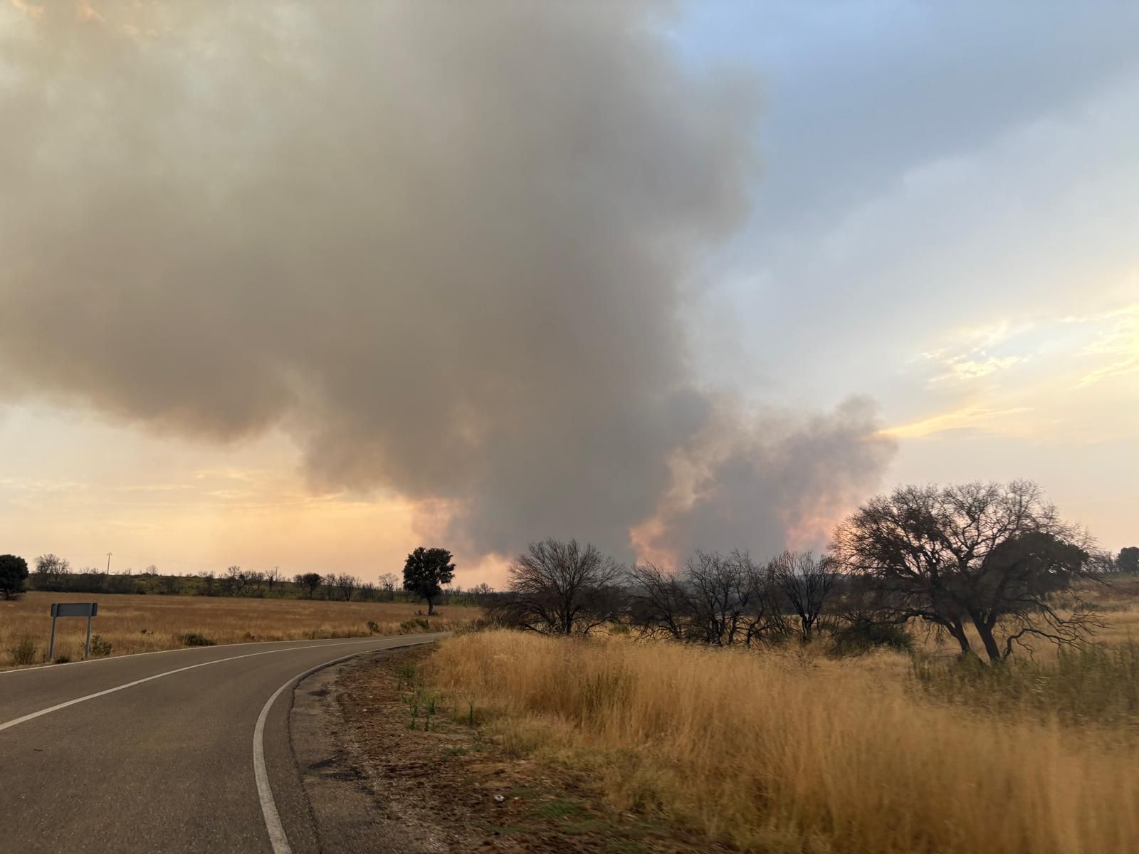 GALERÍA | Incendio grave en Puercas: este es su aspecto