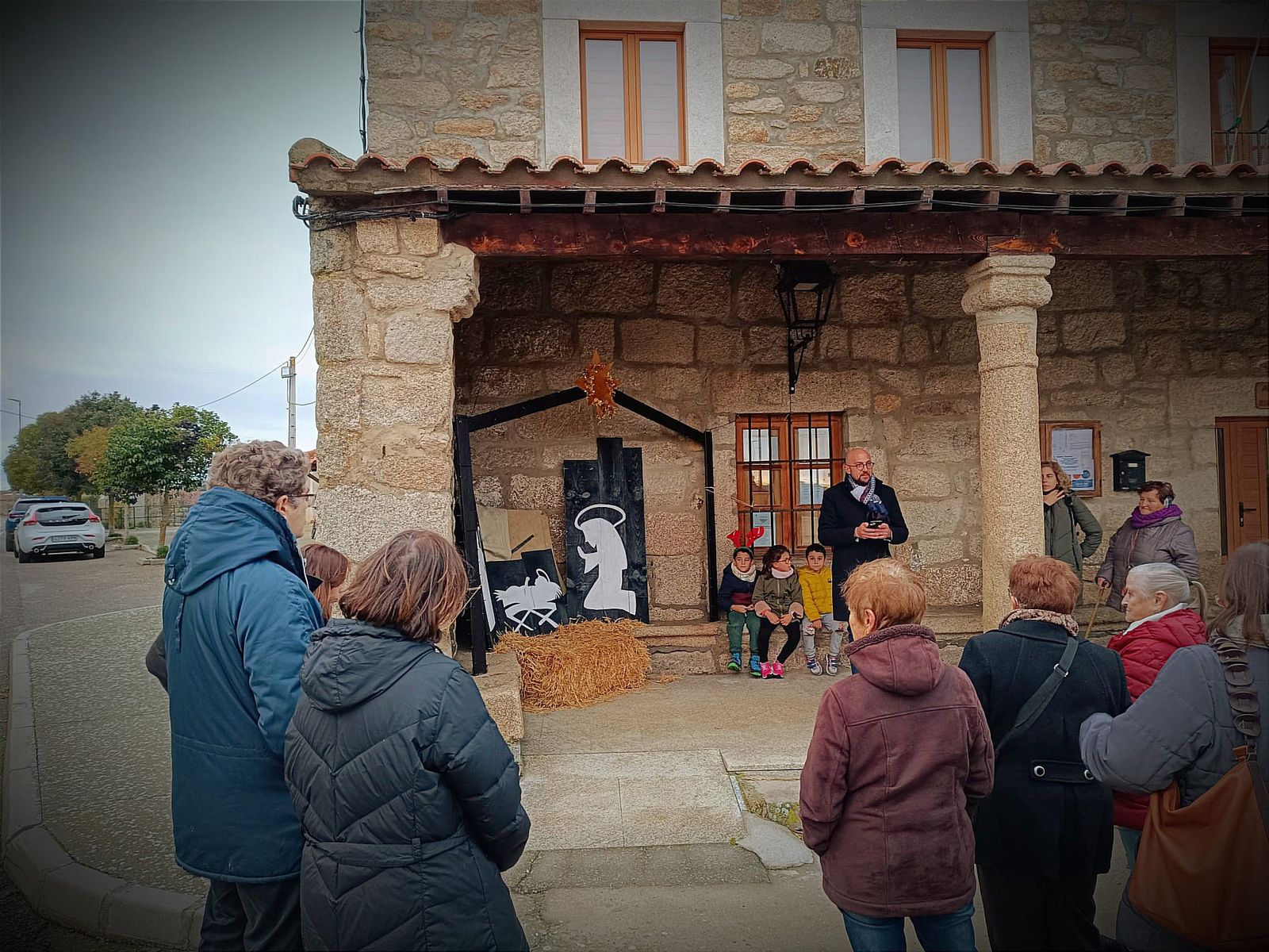 los-vecinos-decoran-roelos-de-sayago-por-navidad-6
