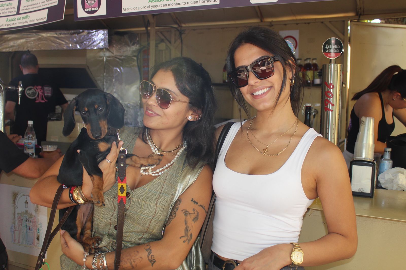 Ambiente en la Feria de Día en el mediodía de este lunes