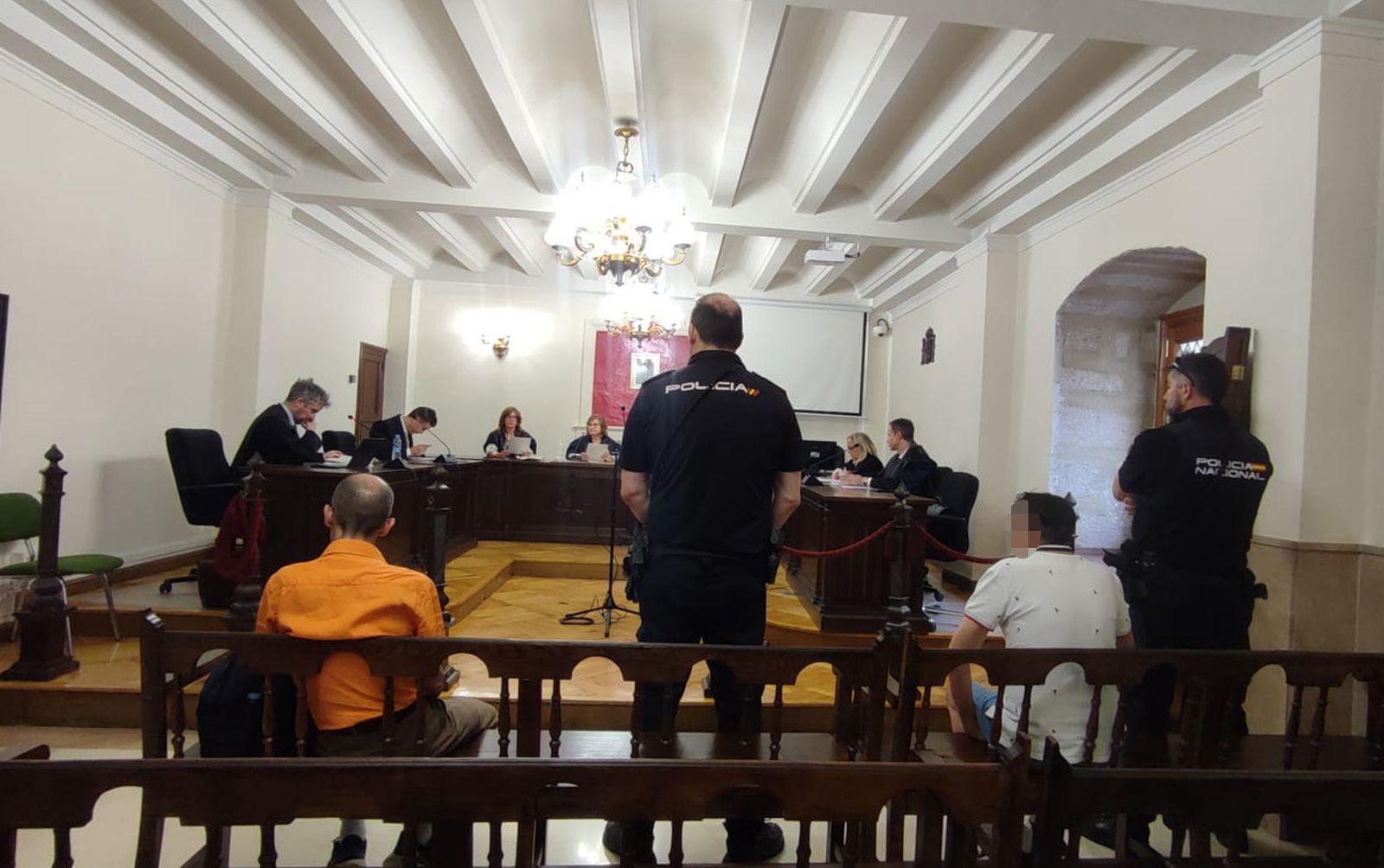 Juicio contra dos acusados de detención ilegal y lesiones