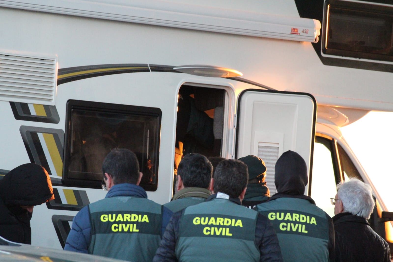 whatsapp-image-2024-12-20-at-18-00-00