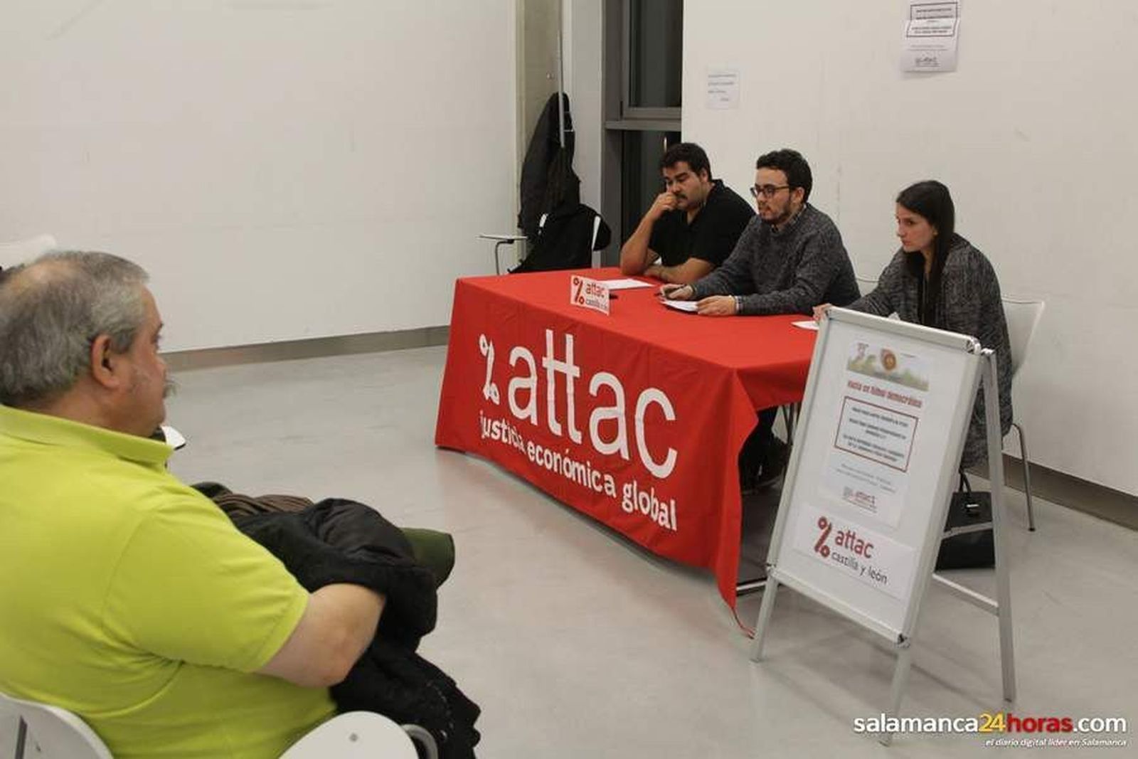 Unionistas, Salamanca FF y Attac Castilla y León comparten una mesa redonda sobre fútbol y democracia Unionistas, Salamanca FF y Attac Castilla y León comparten una mesa redonda sobre fútbol y democracia