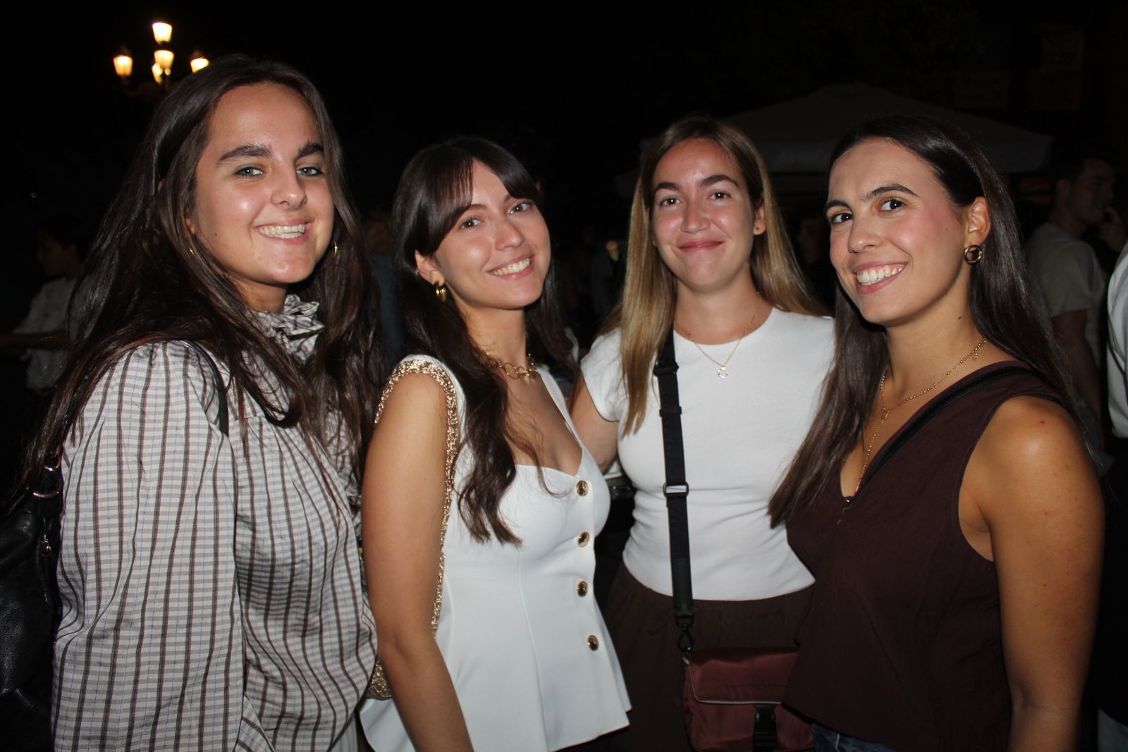 Ambiente en la Feria de Día en la tarde de este jueves